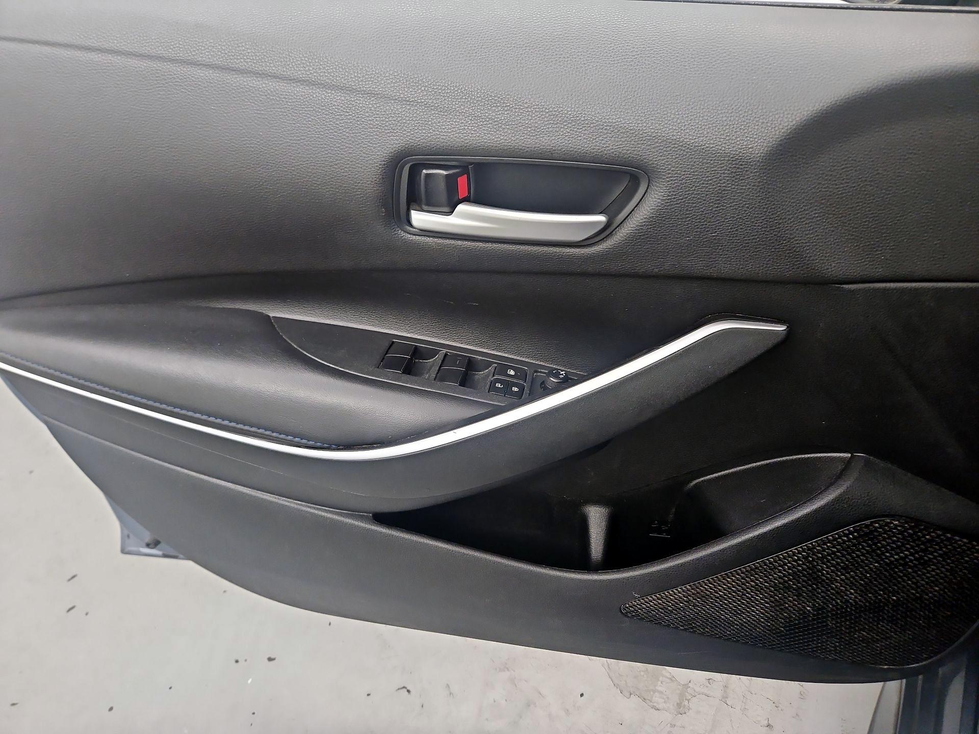 Thumbnail: 2021 Toyota Corolla - 12