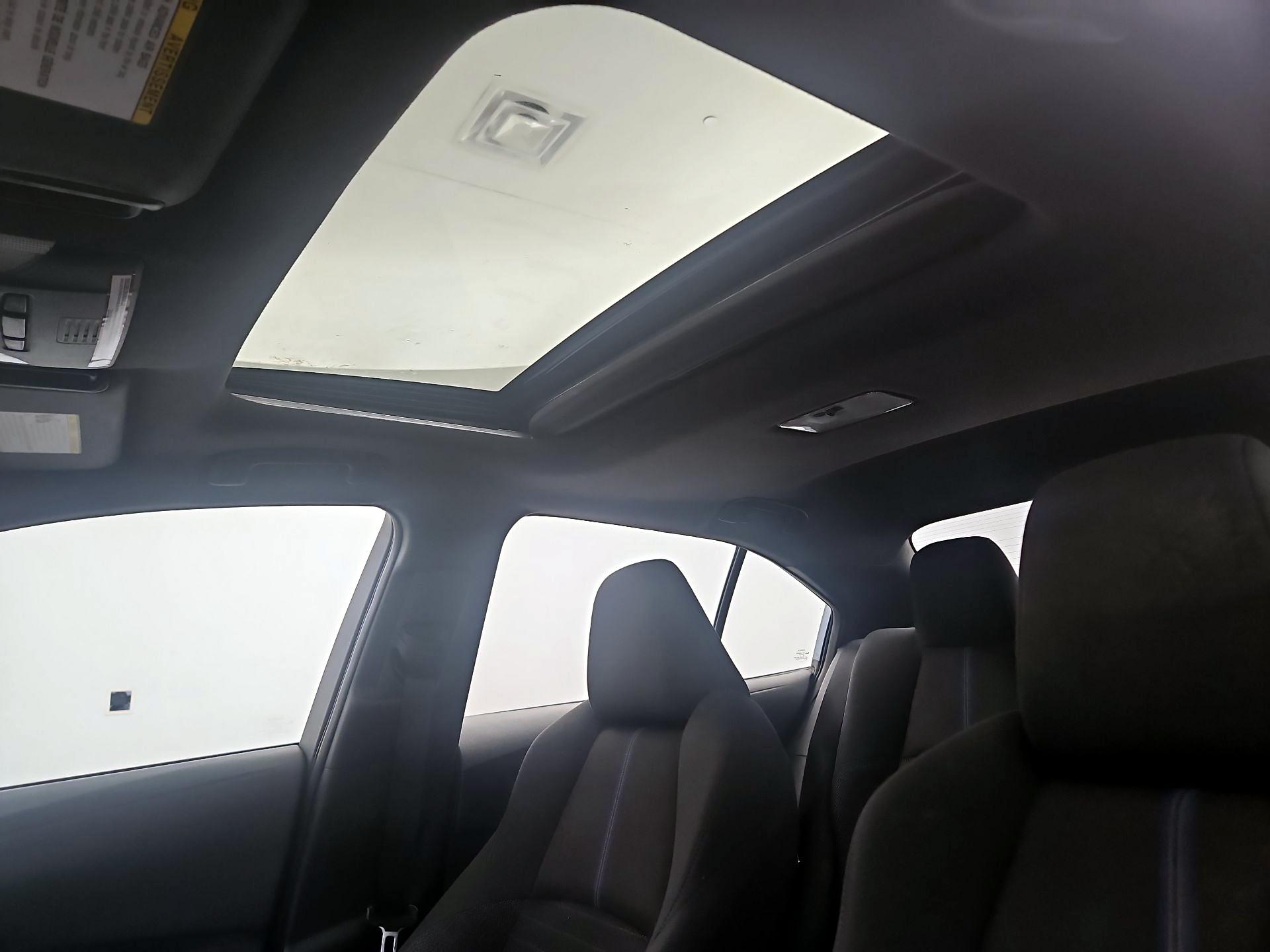 Thumbnail: 2021 Toyota Corolla - 18