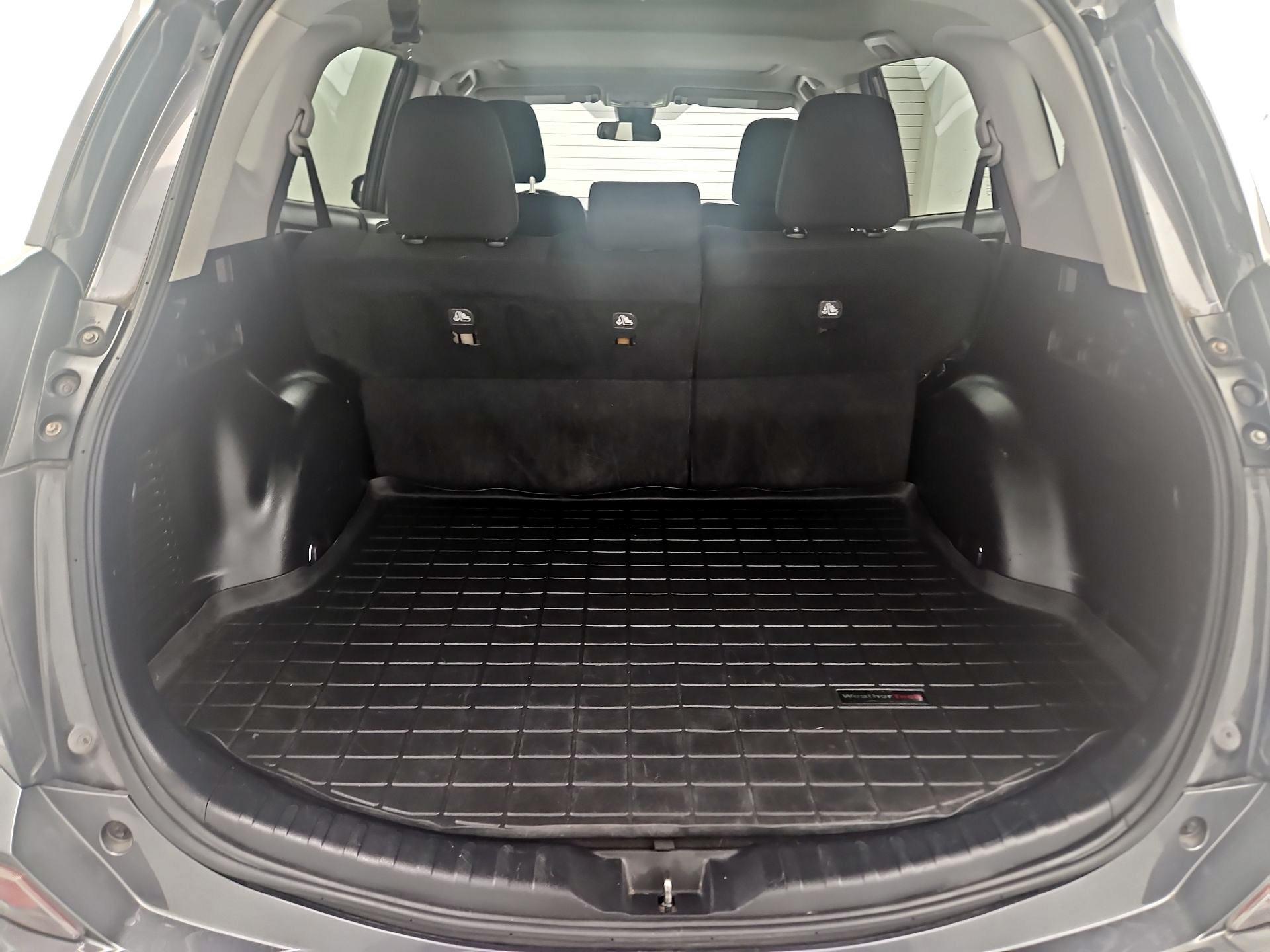 Thumbnail: 2017 Toyota RAV4 - 20