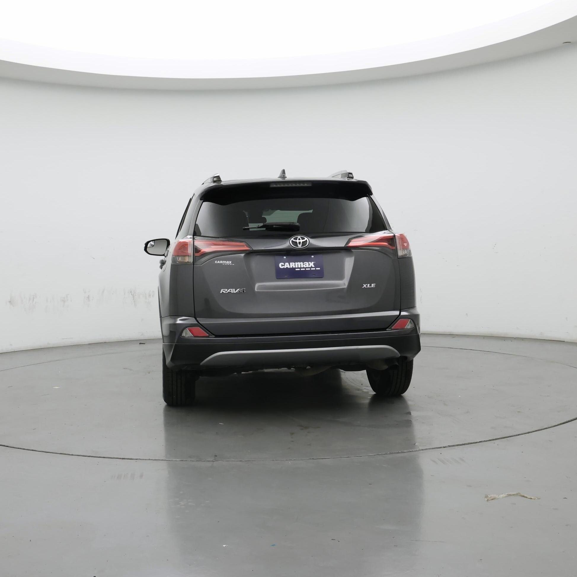 Thumbnail: 2017 Toyota RAV4 - 6