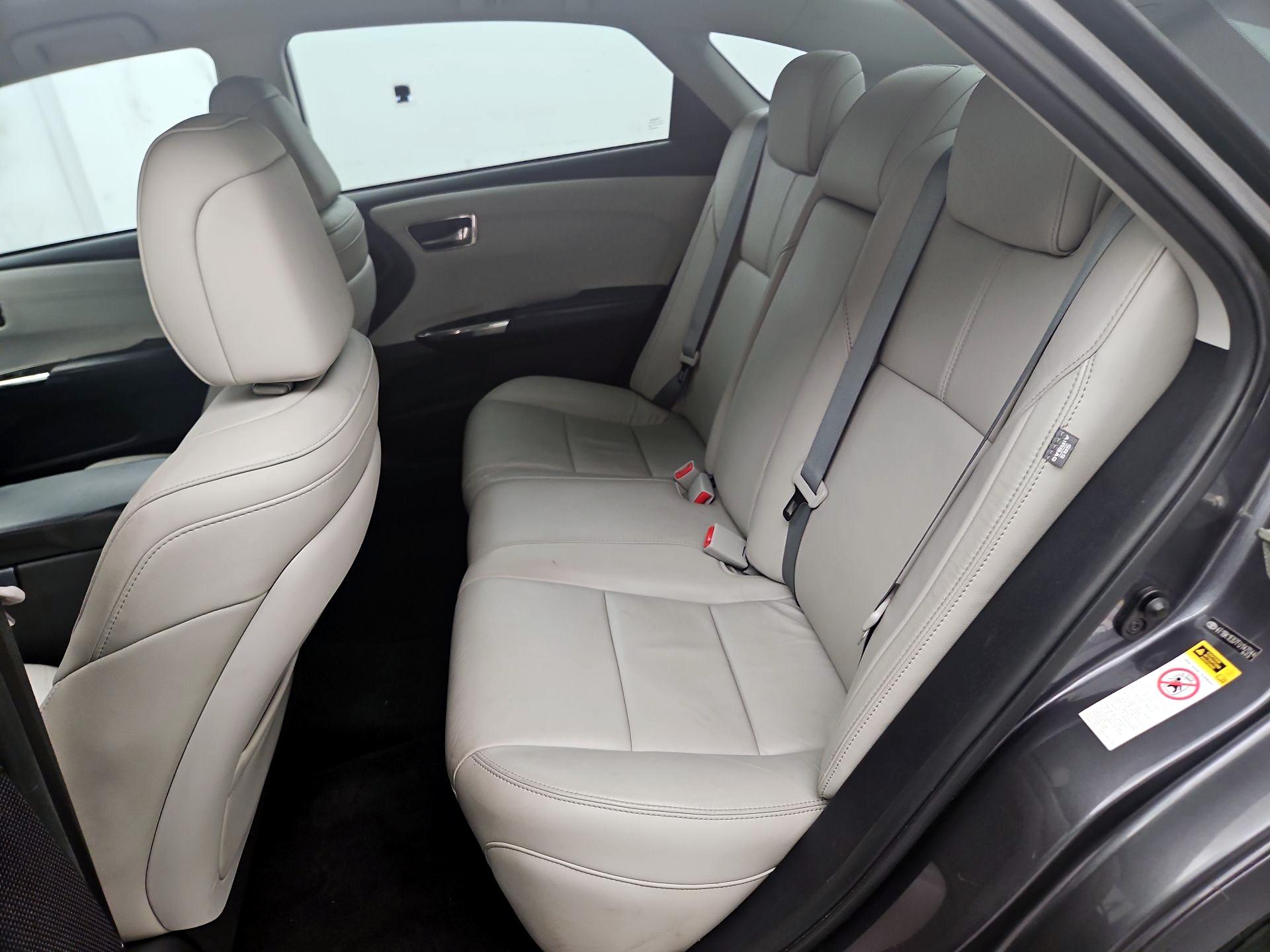 Thumbnail: 2015 Toyota Avalon - 18