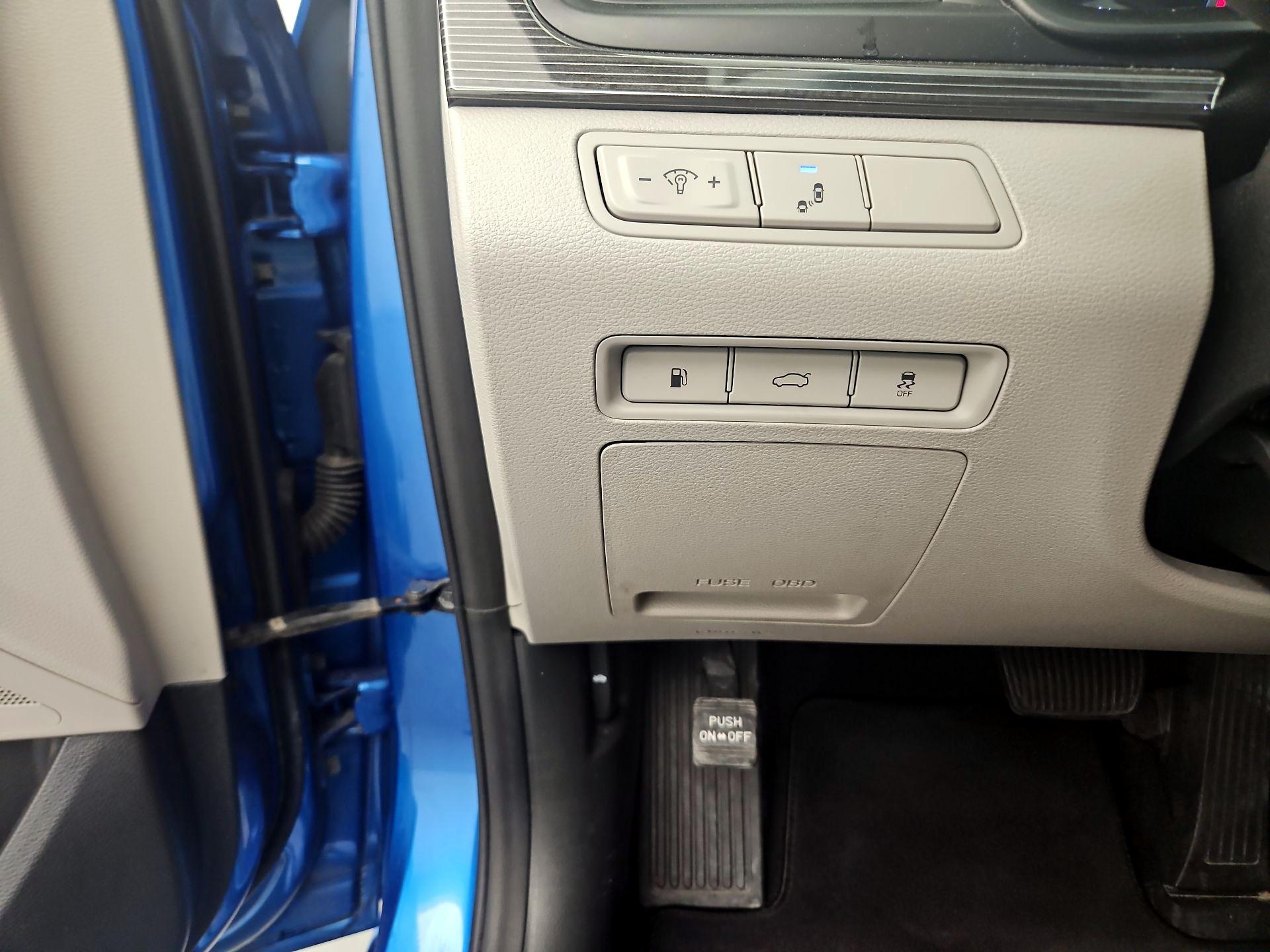 Thumbnail: 2018 Hyundai Sonata - 13