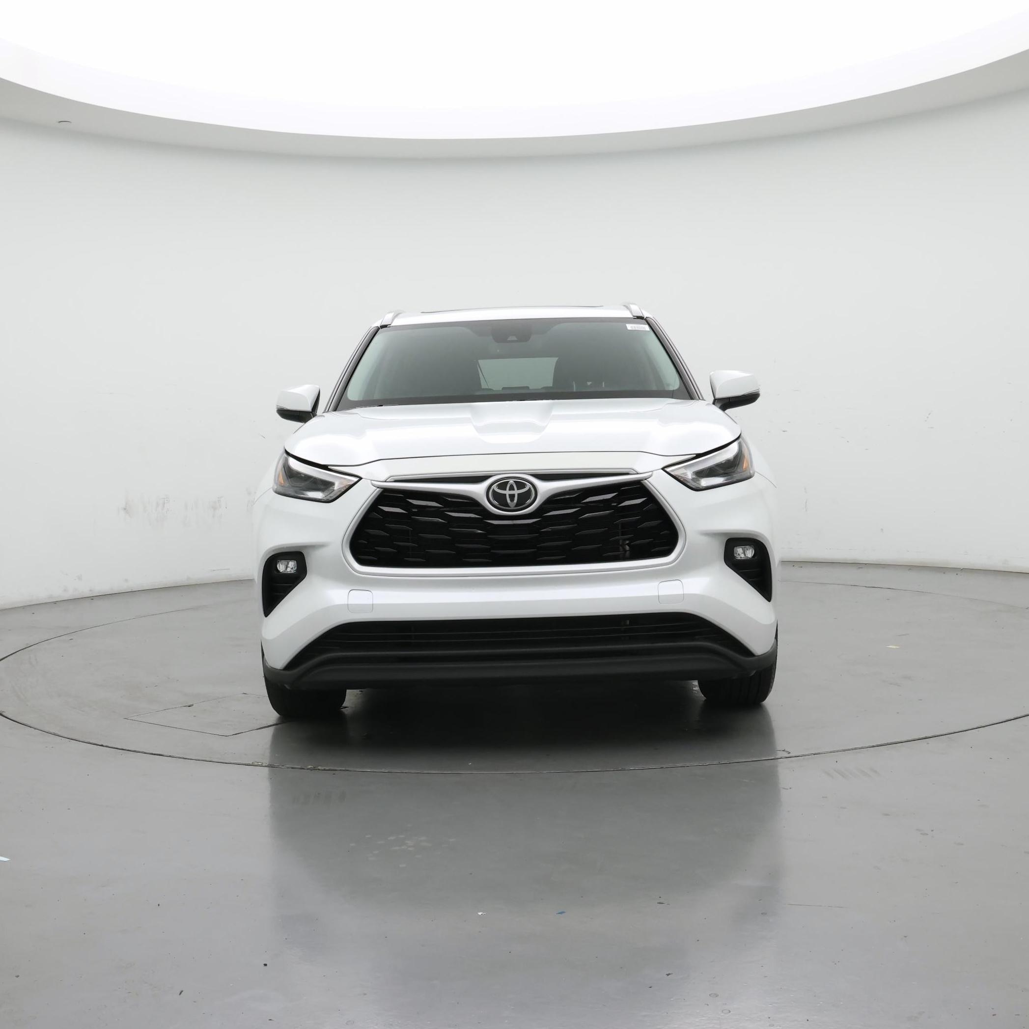 Thumbnail: 2022 Toyota Highlander - 5