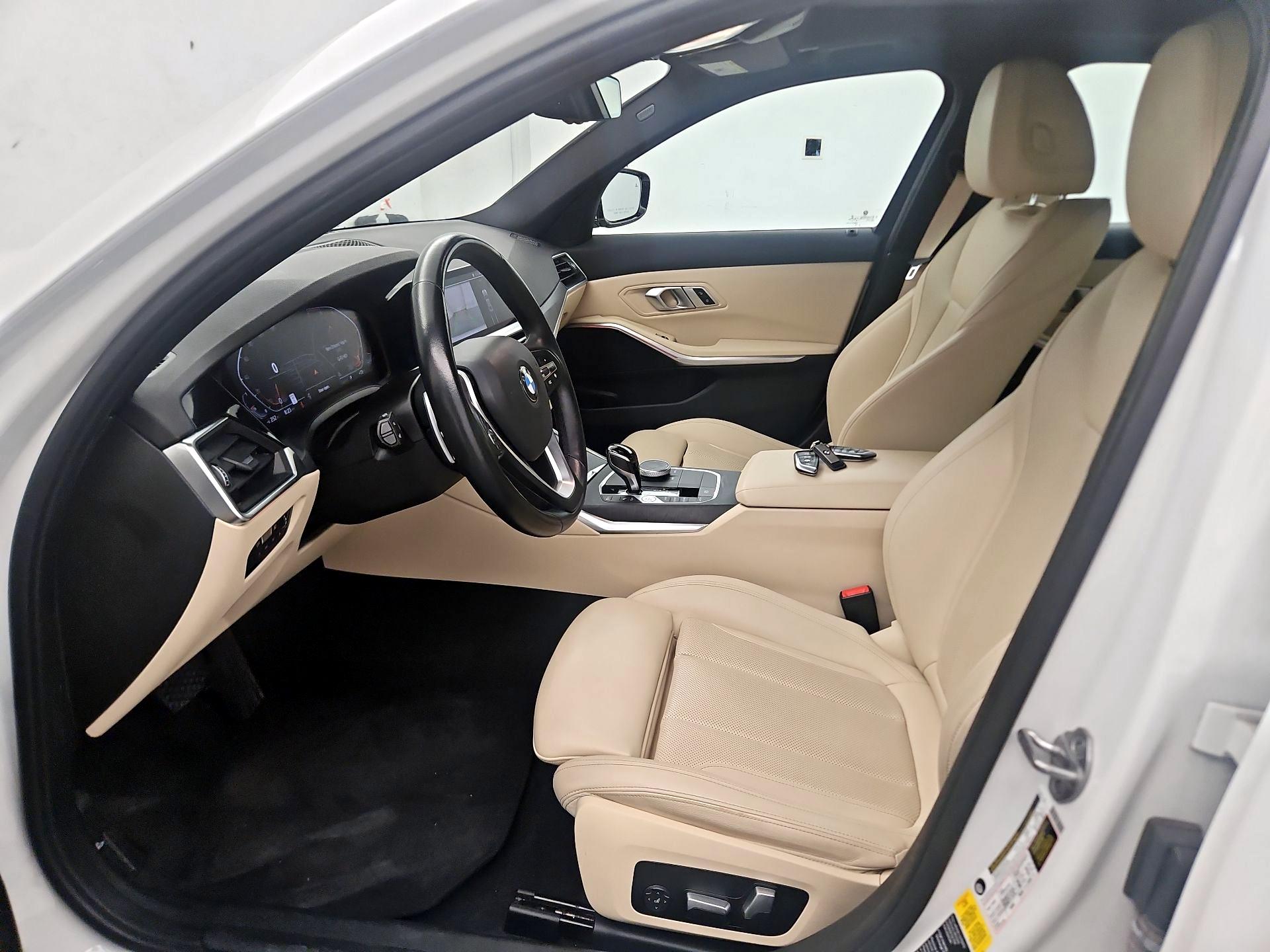 Thumbnail: 2022 BMW 3 Series - 11