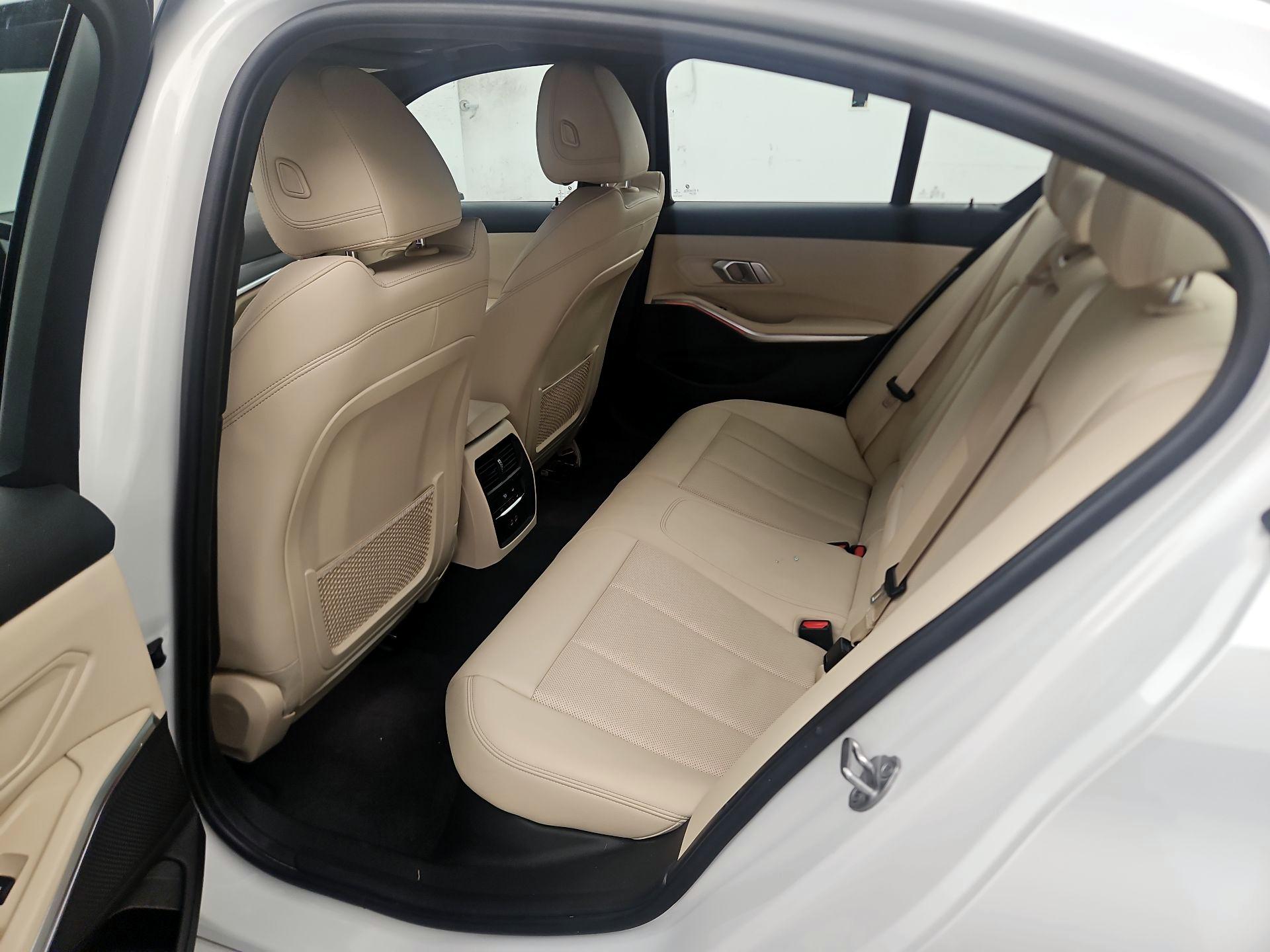 Thumbnail: 2022 BMW 3 Series - 19