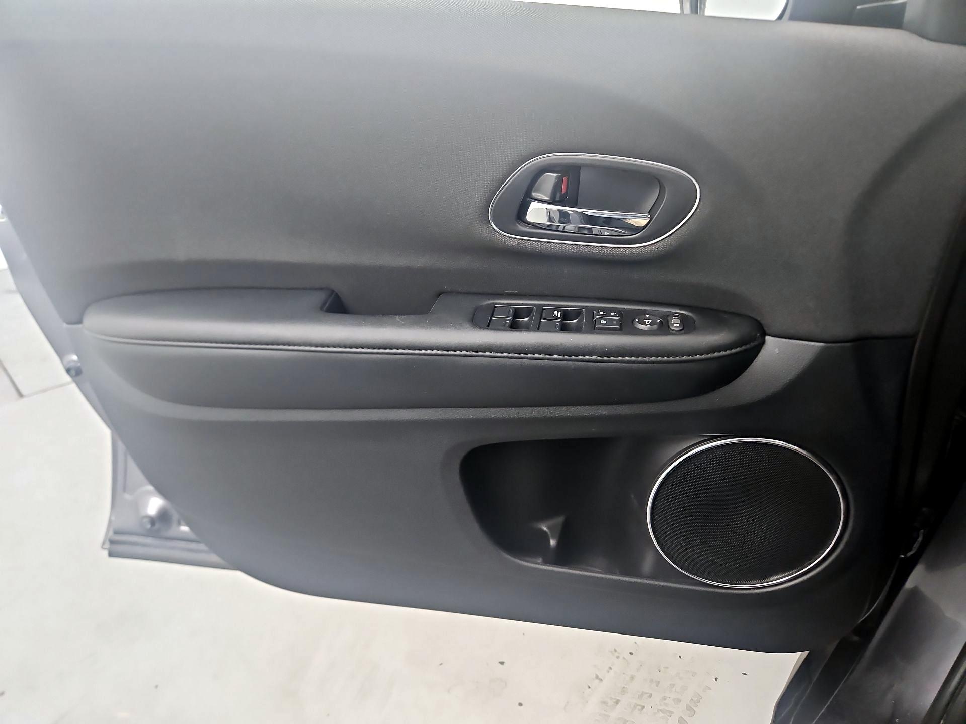 Thumbnail: 2021 Honda HR-V - 12