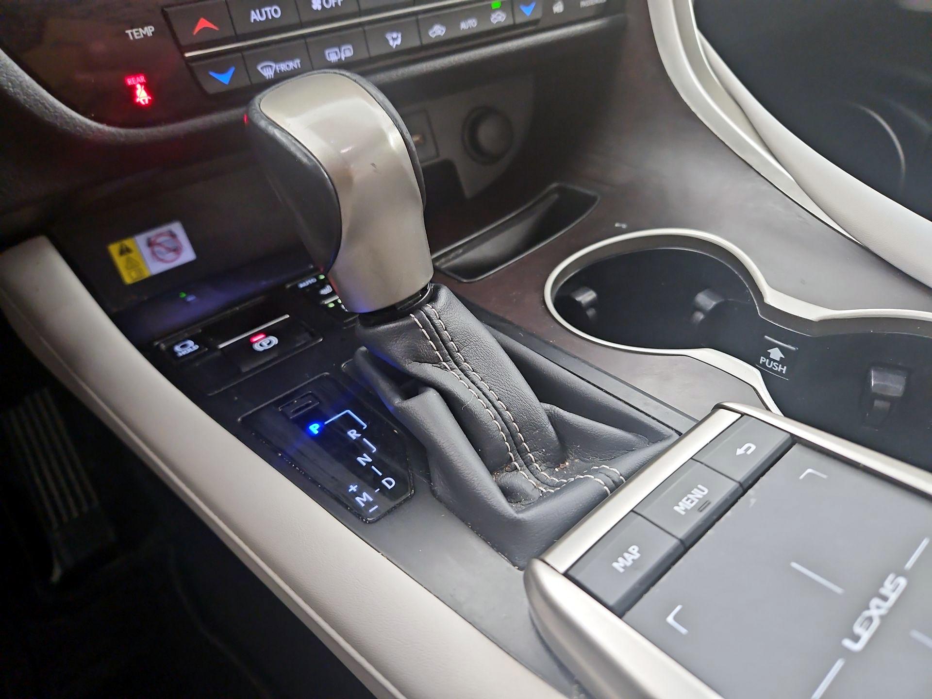 Thumbnail: 2021 Lexus RX - 16