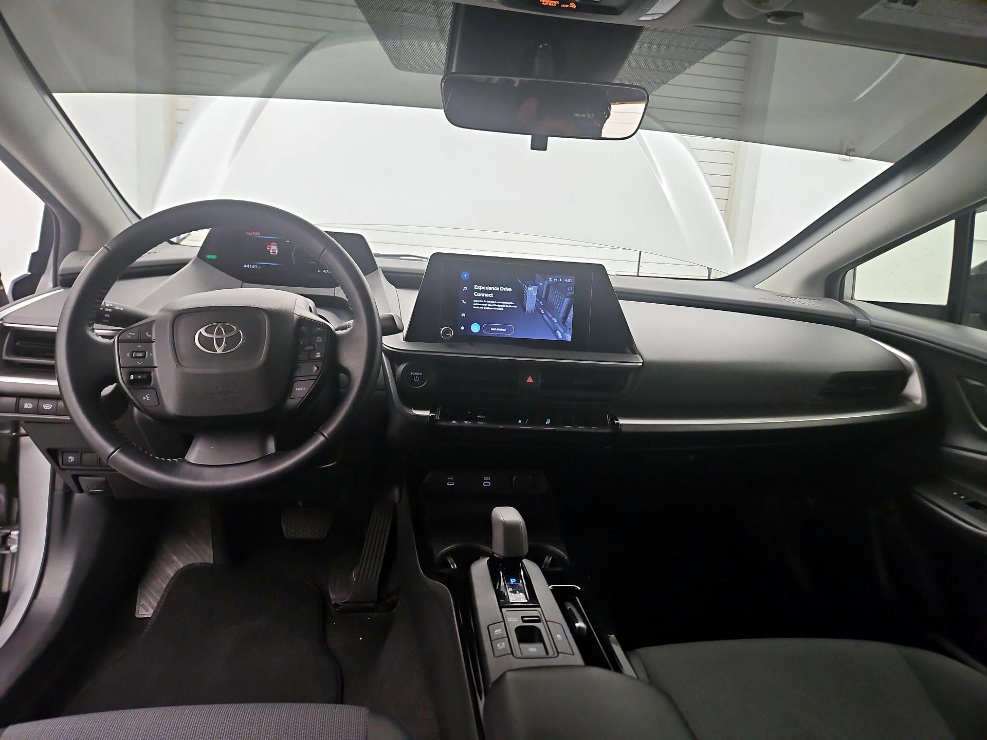 Thumbnail: 2023 Toyota Prius - 9