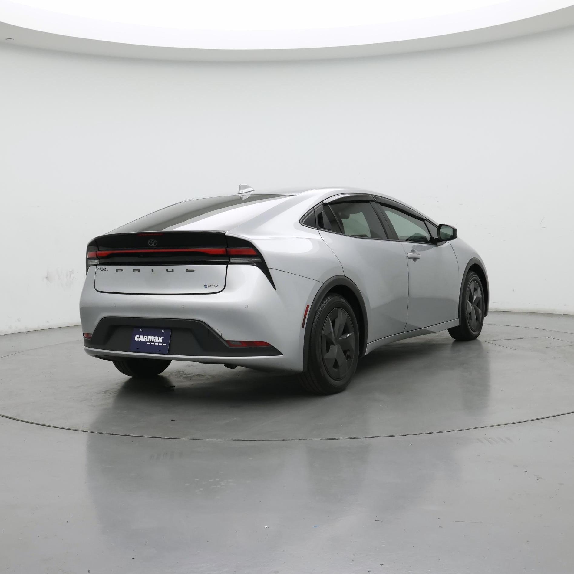 Thumbnail: 2023 Toyota Prius - 8