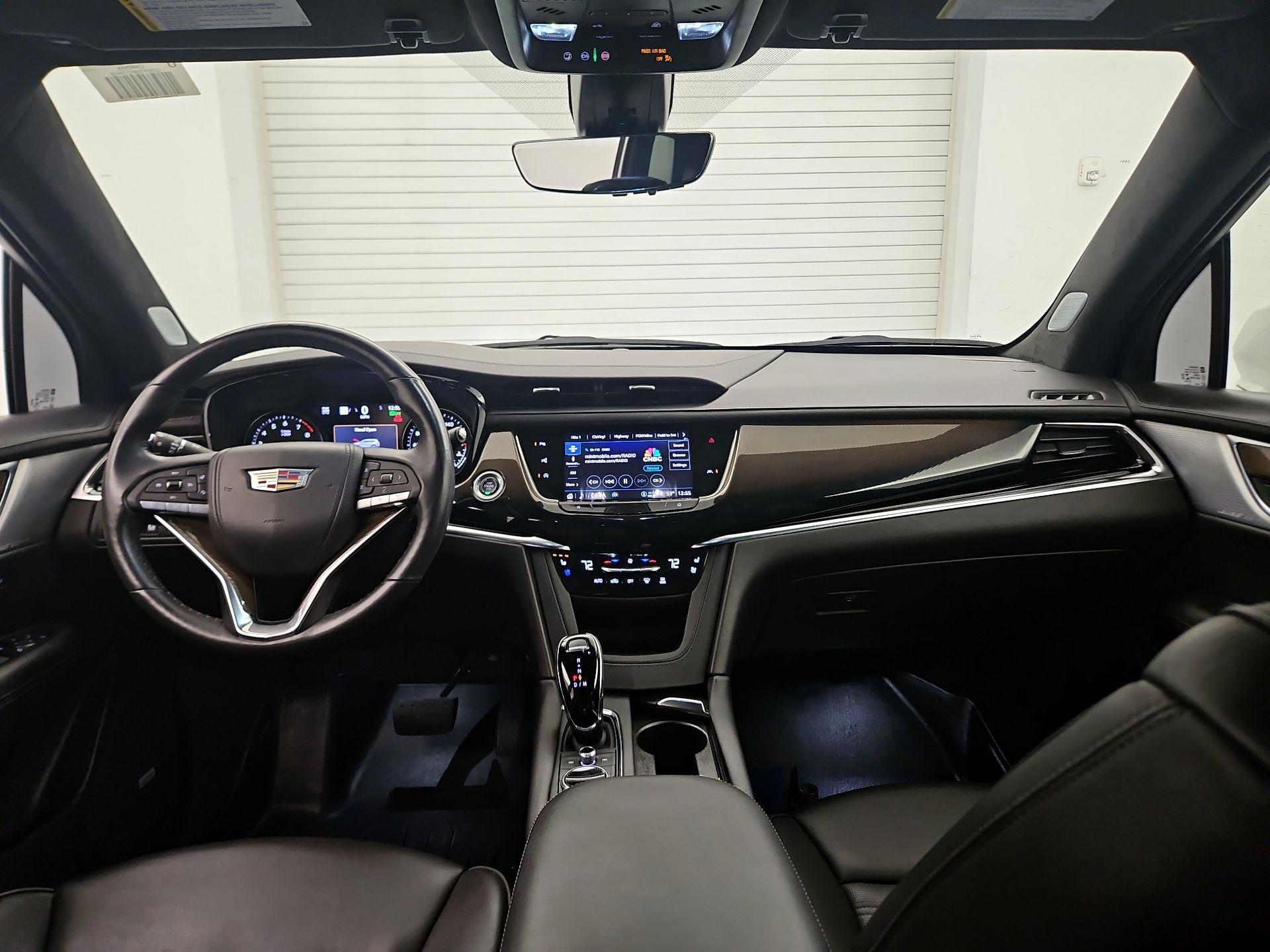 Thumbnail: 2023 Cadillac XT6 - 9