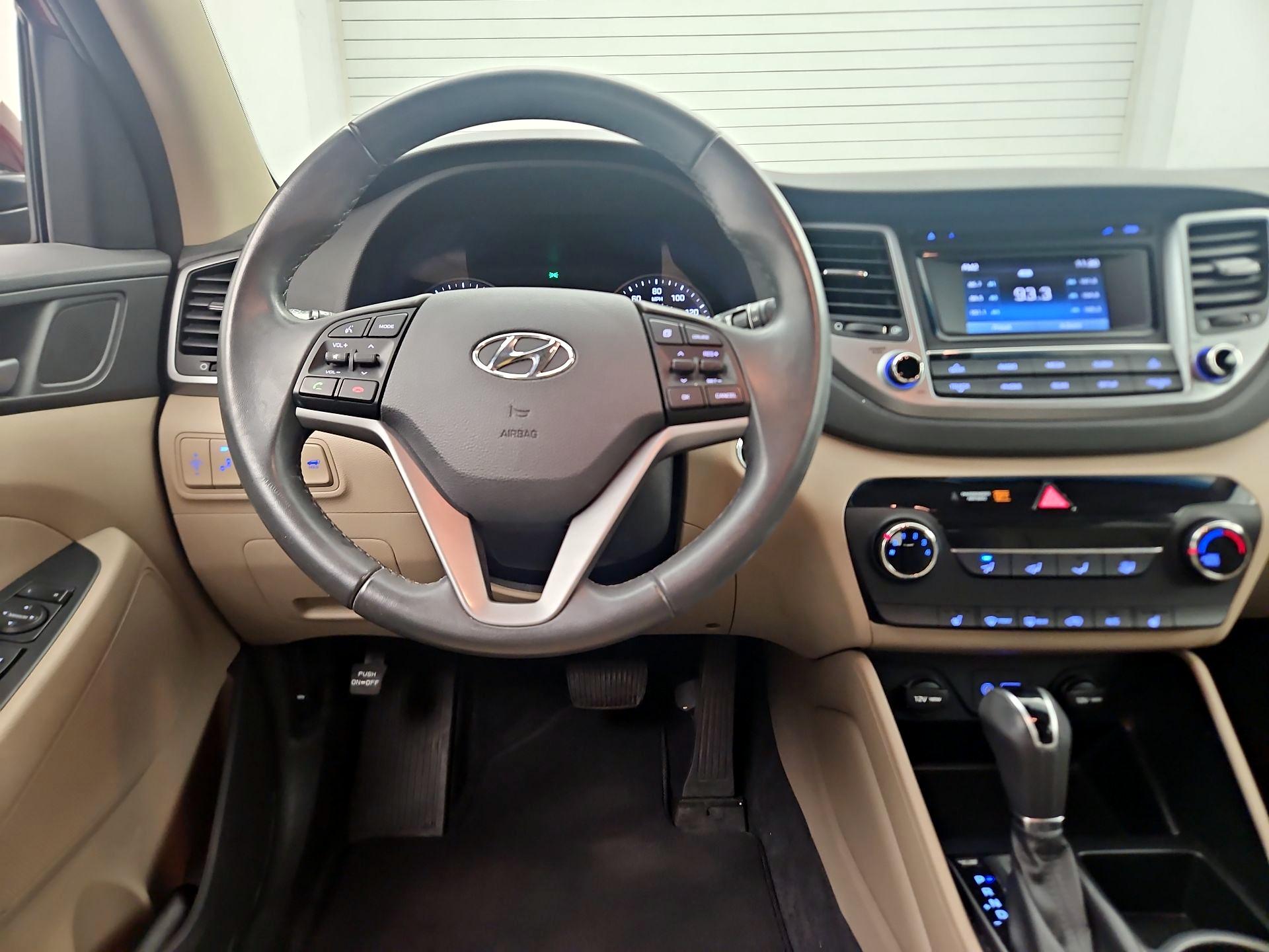 Thumbnail: 2017 Hyundai Tucson - 10