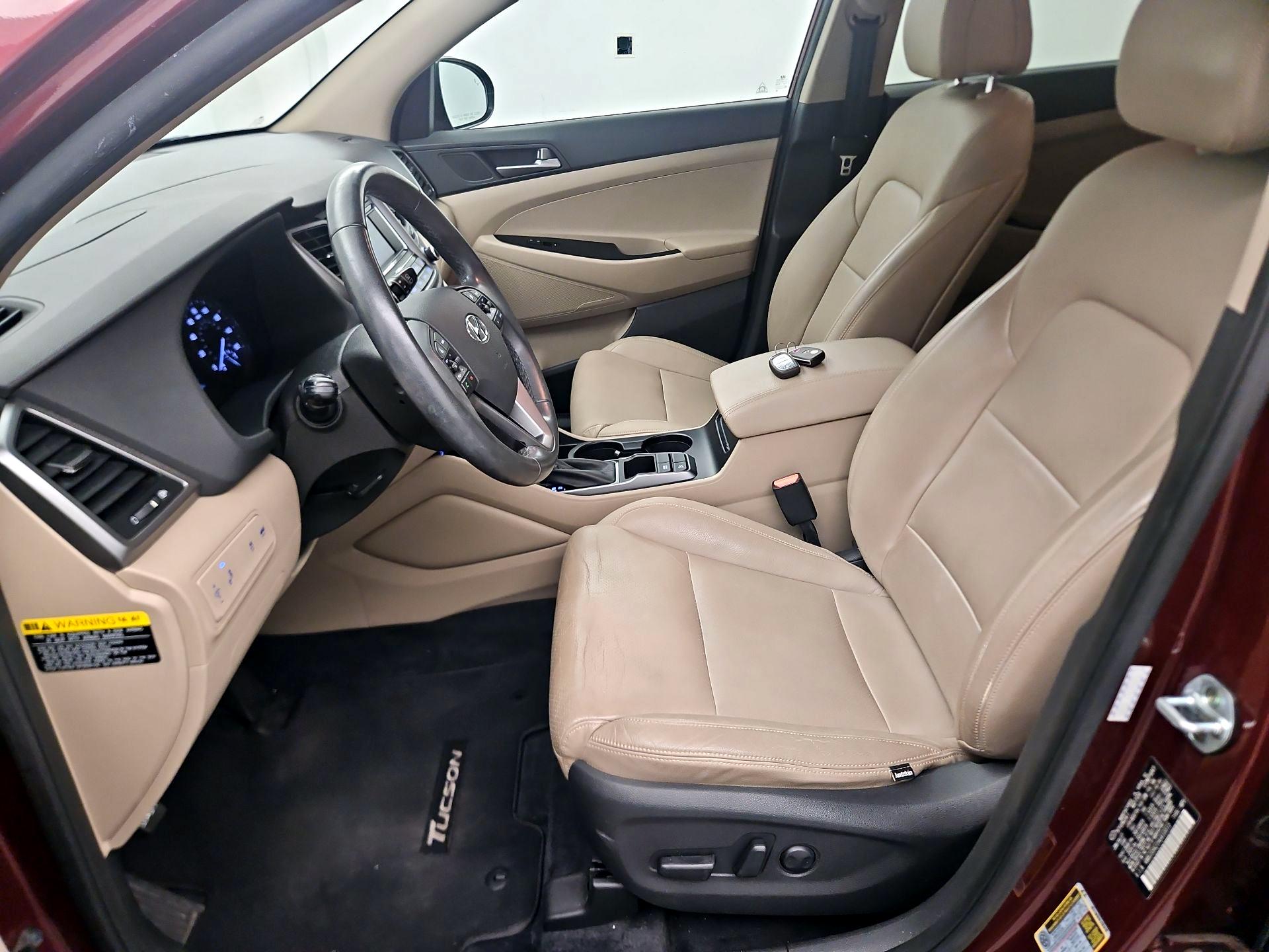 Thumbnail: 2017 Hyundai Tucson - 11