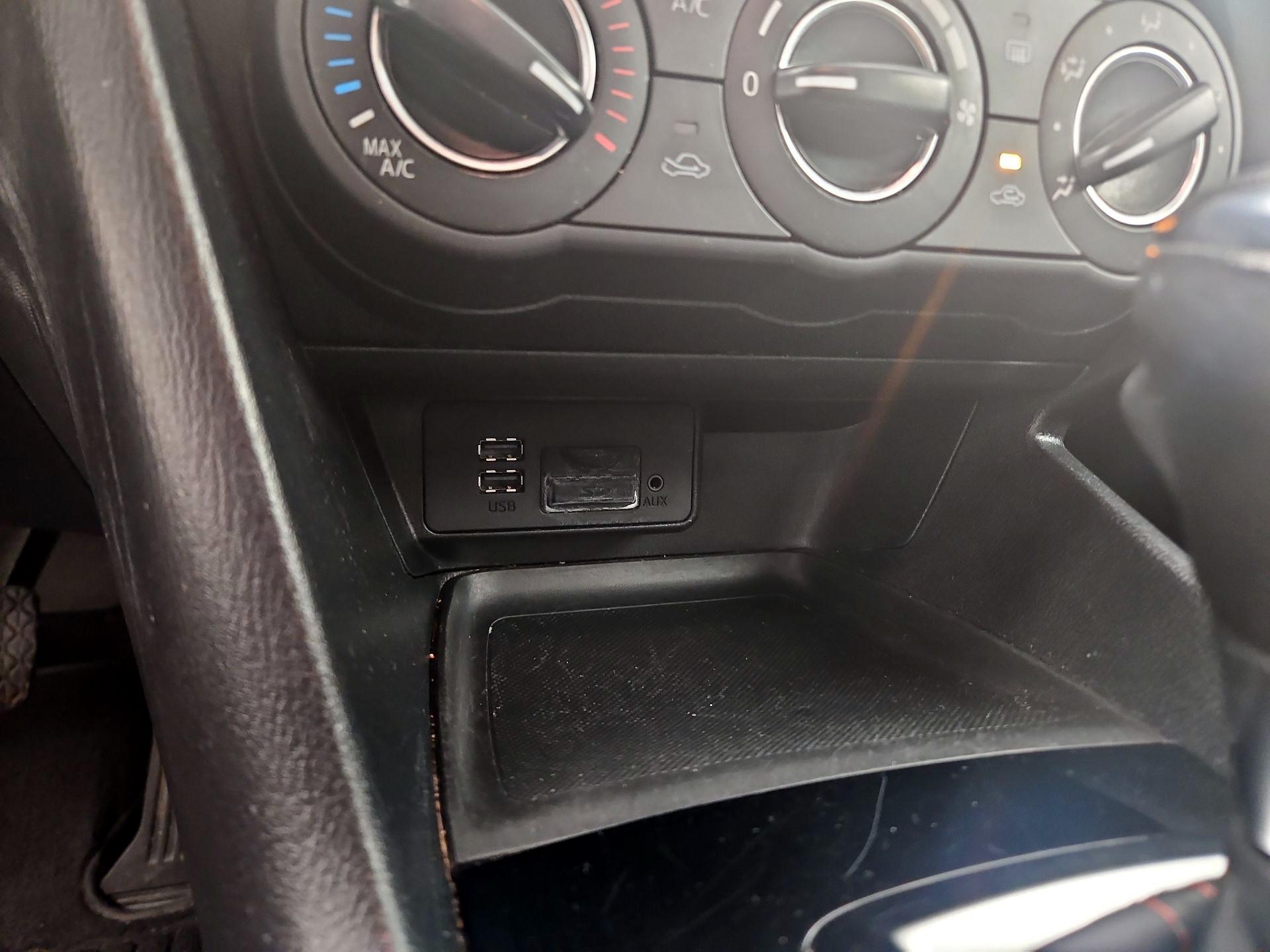 Thumbnail: 2015 Mazda Mazda3 - 18