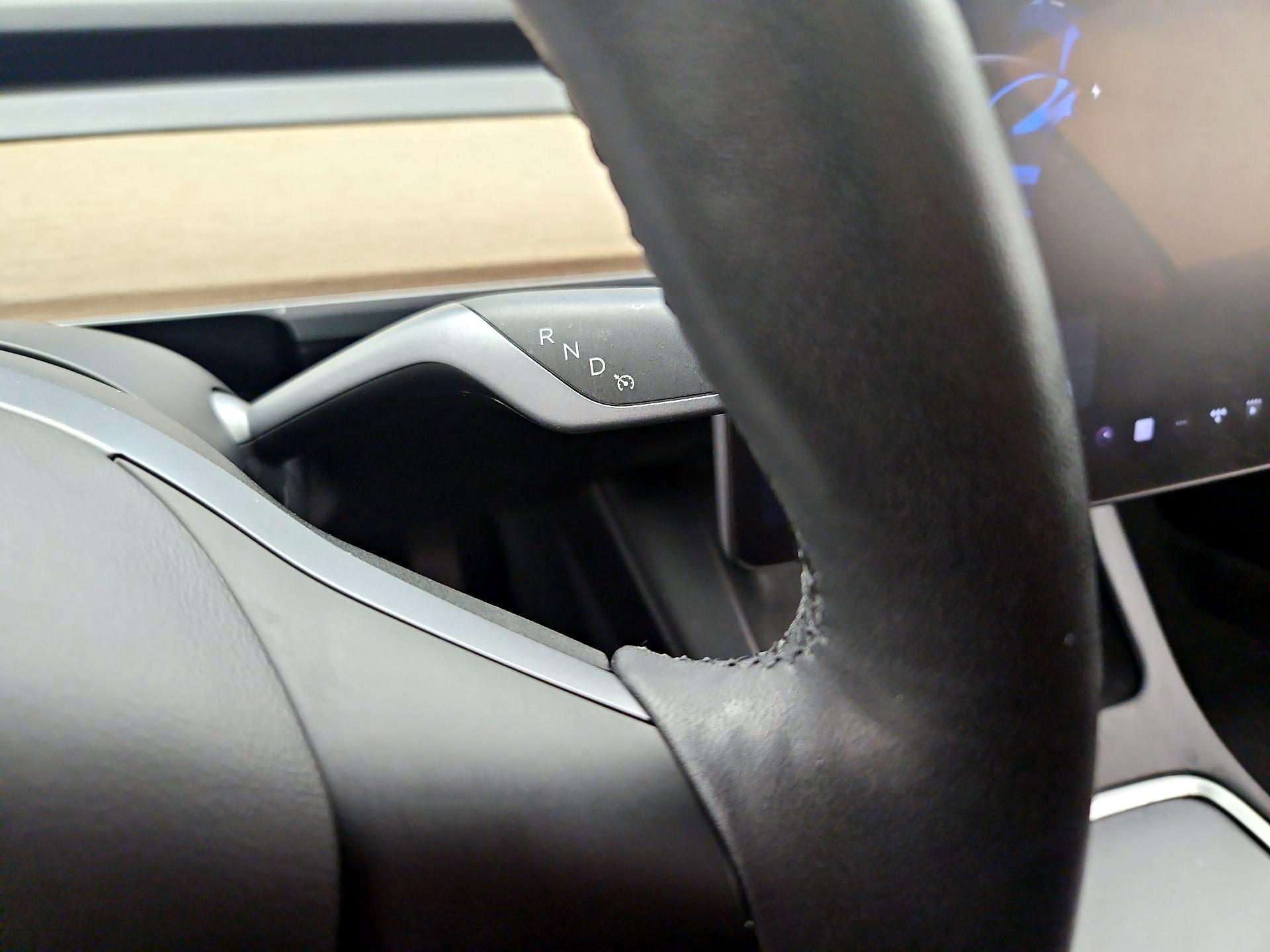 Thumbnail: 2021 Tesla Model 3 - 15