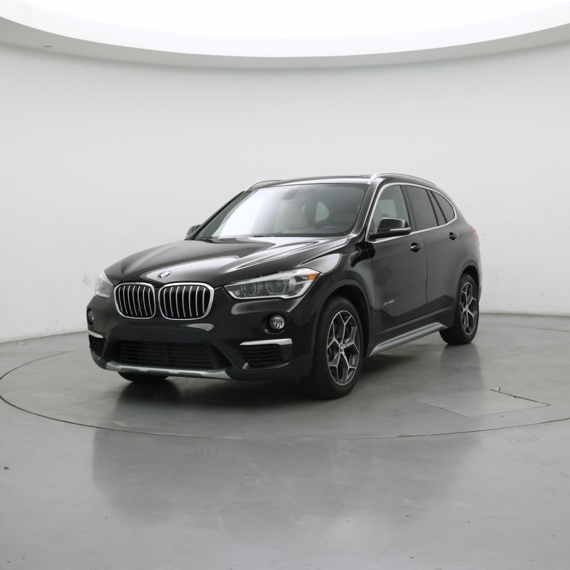 Thumbnail: 2017 BMW X1 - 4
