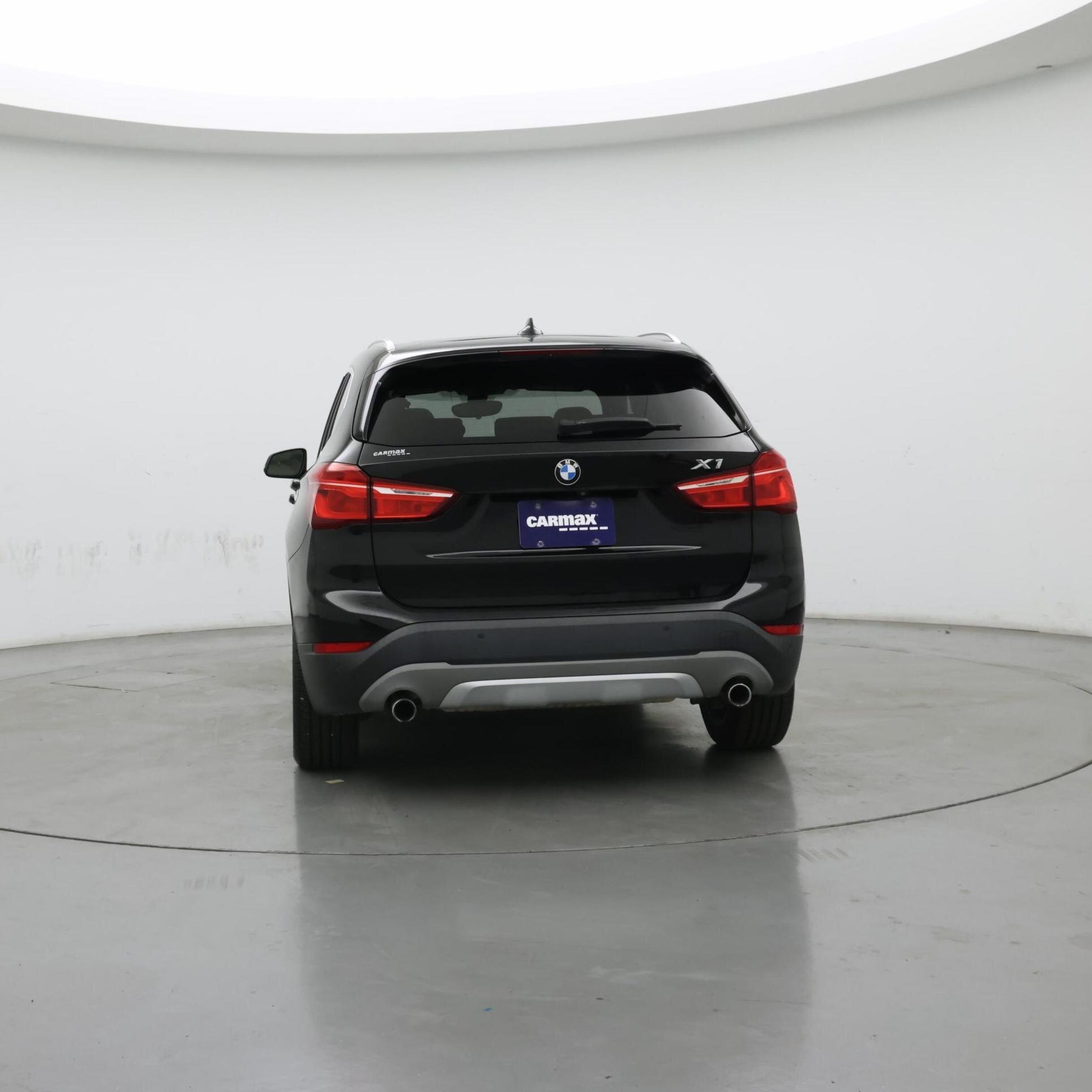 Thumbnail: 2017 BMW X1 - 6