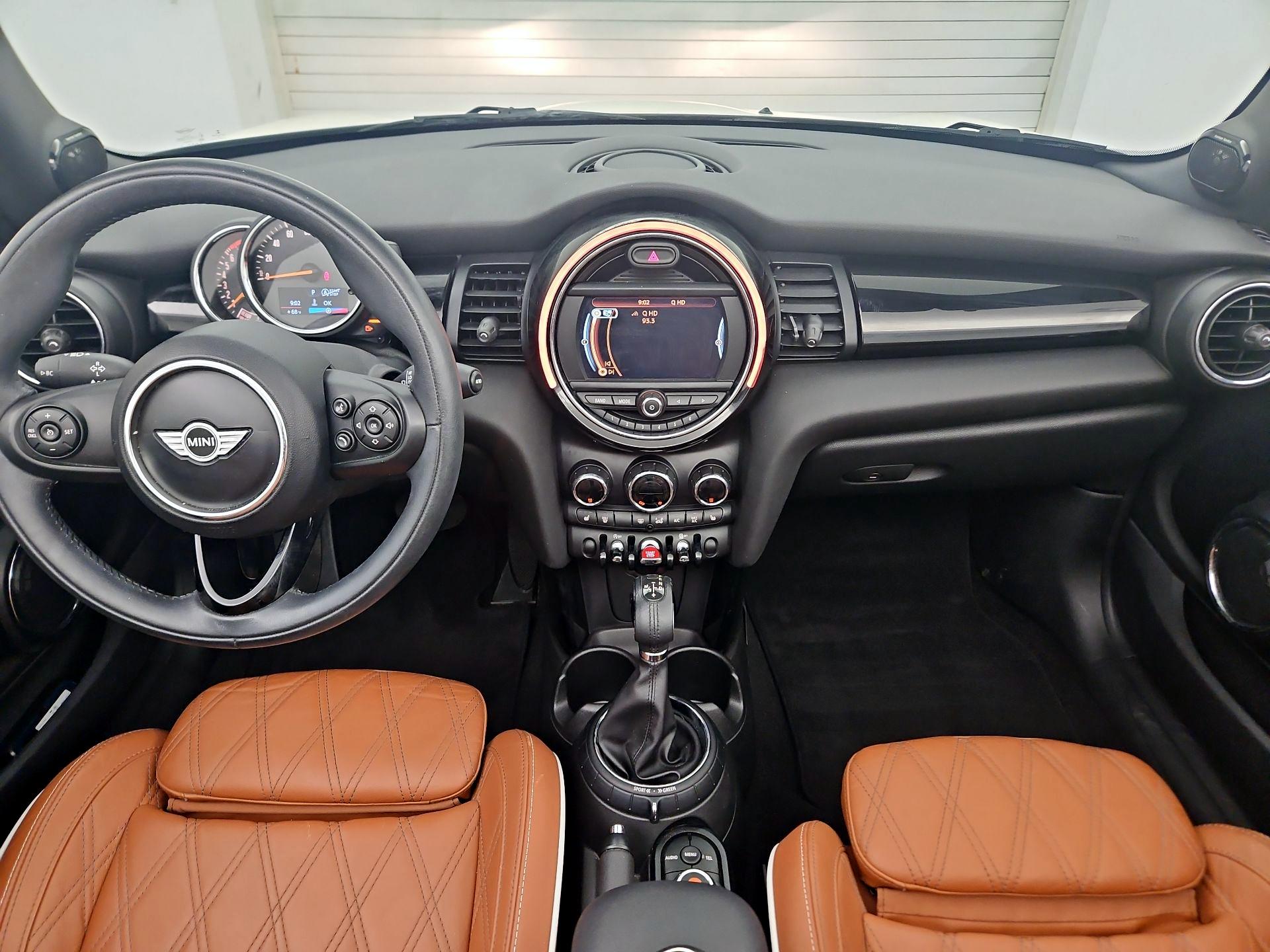 Thumbnail: 2016 MINI Cooper - 9