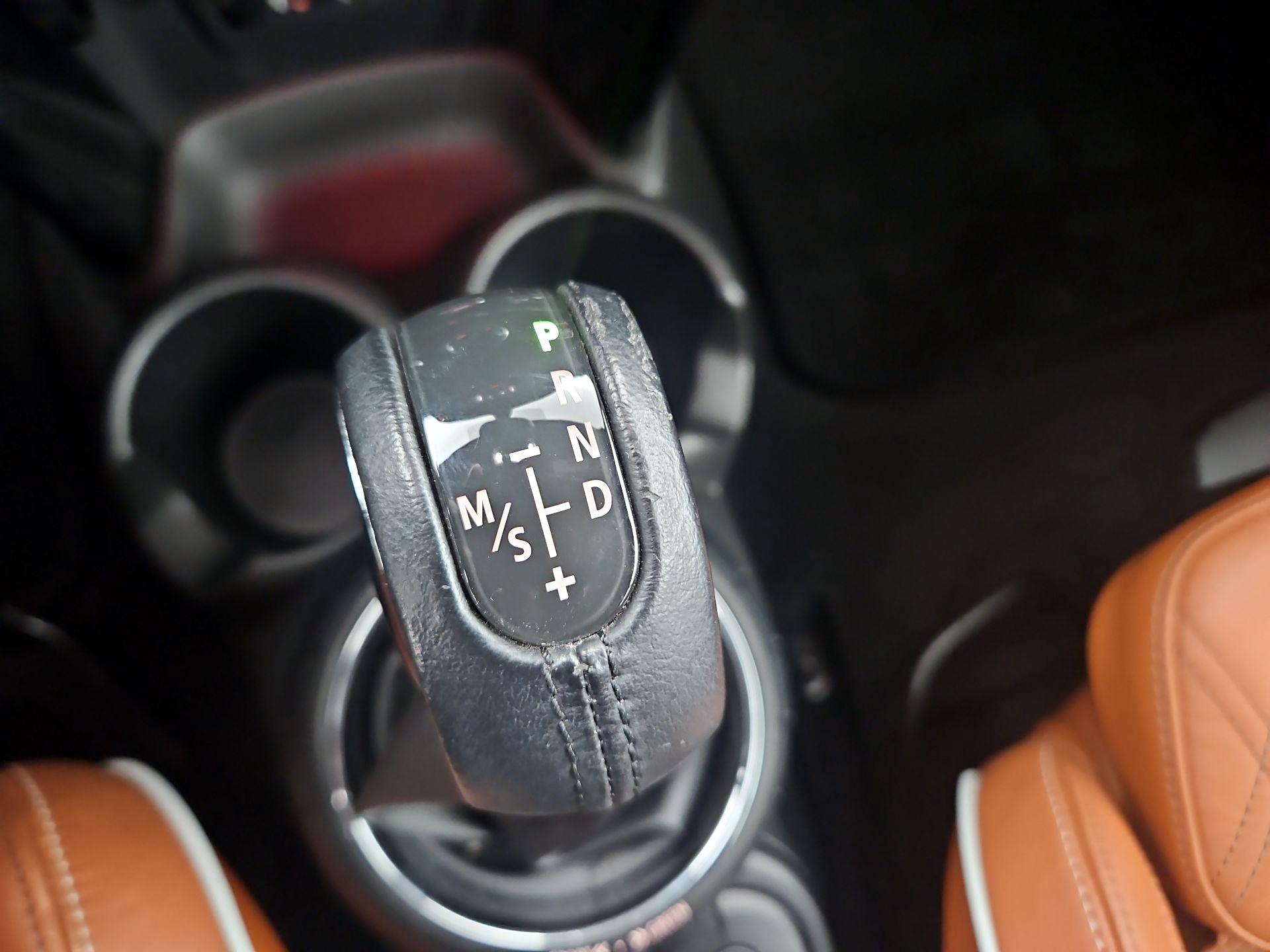 Thumbnail: 2016 MINI Cooper - 16