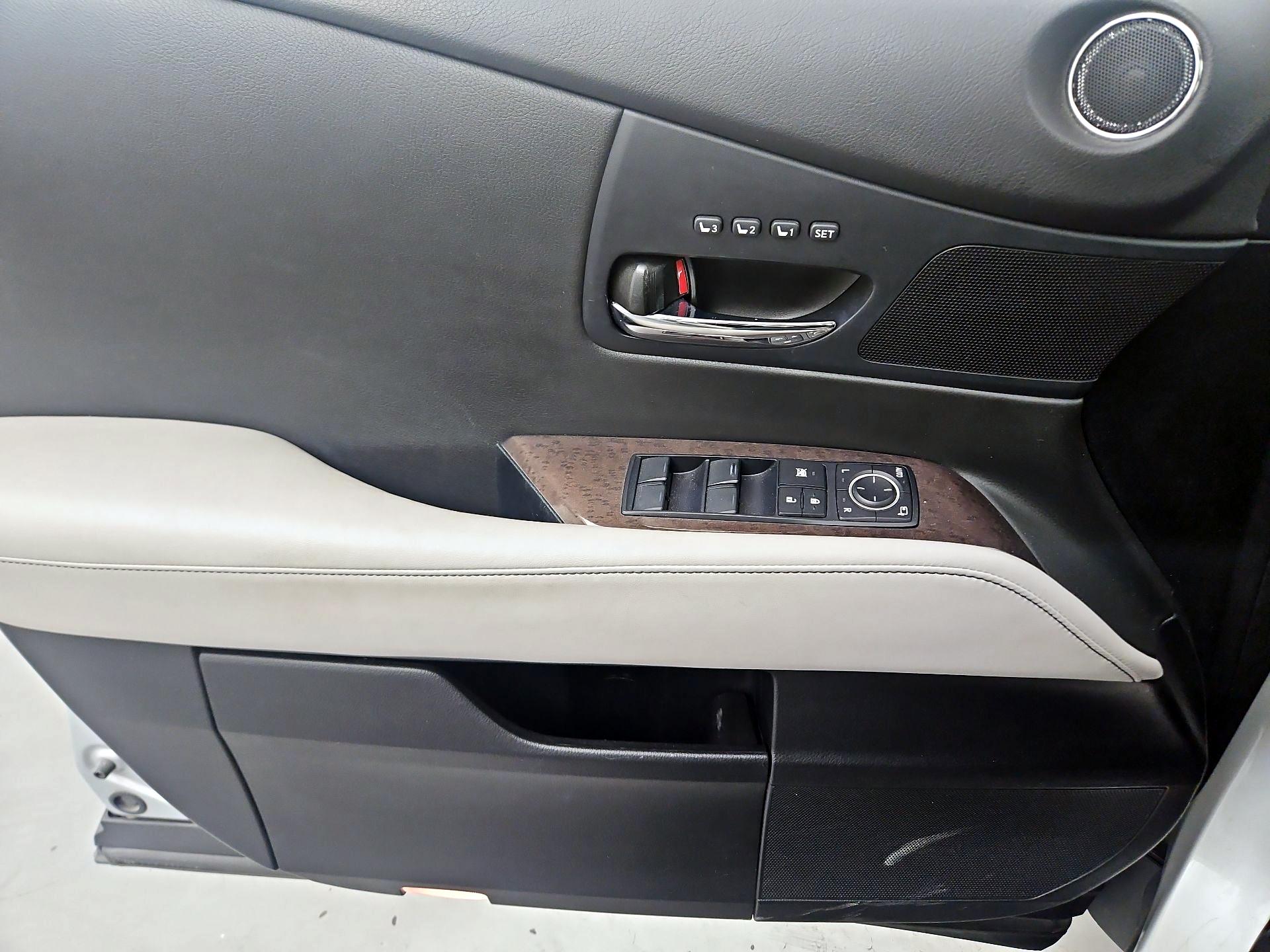 Thumbnail: 2015 Lexus RX - 12