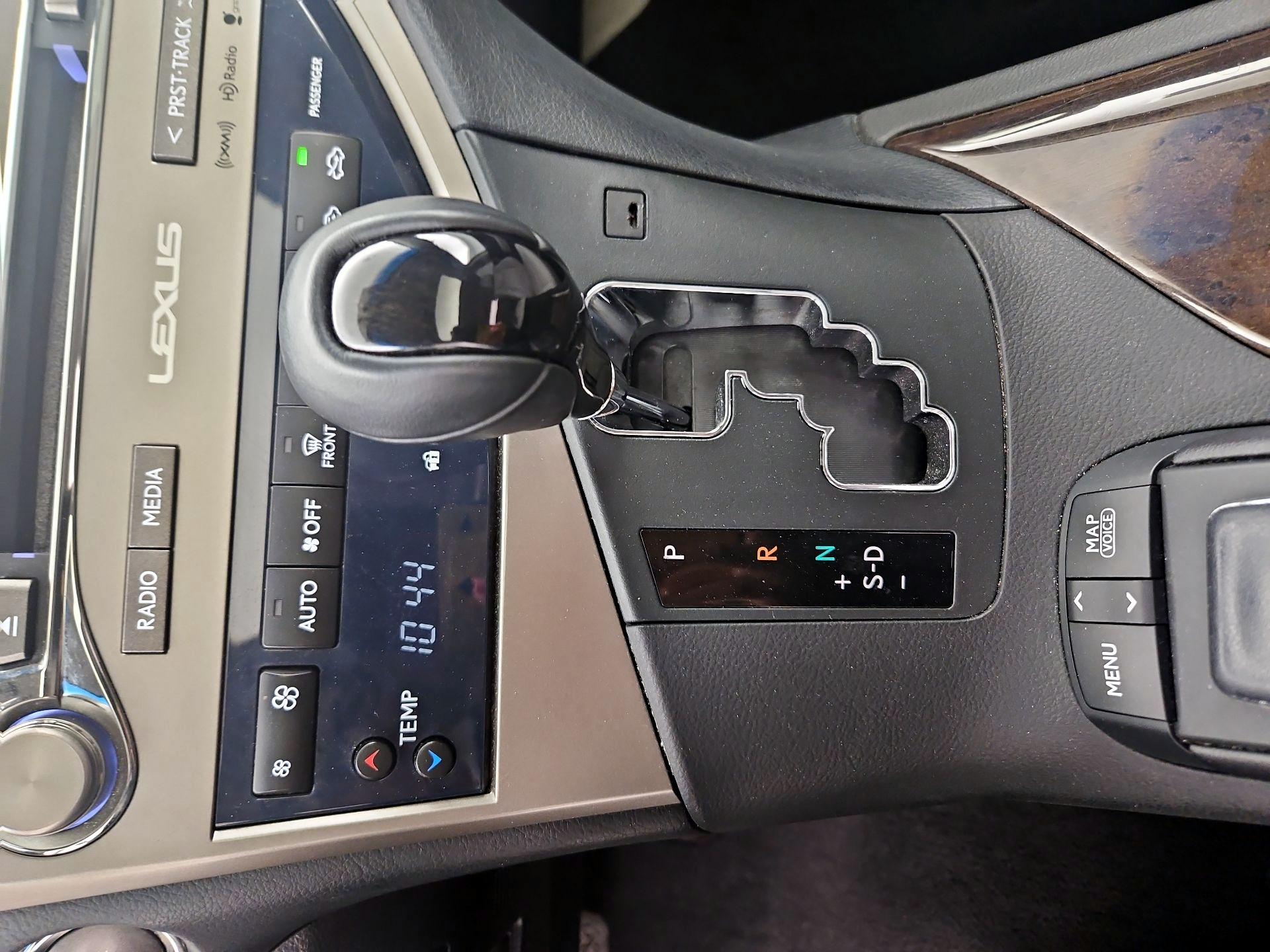 Thumbnail: 2015 Lexus RX - 15