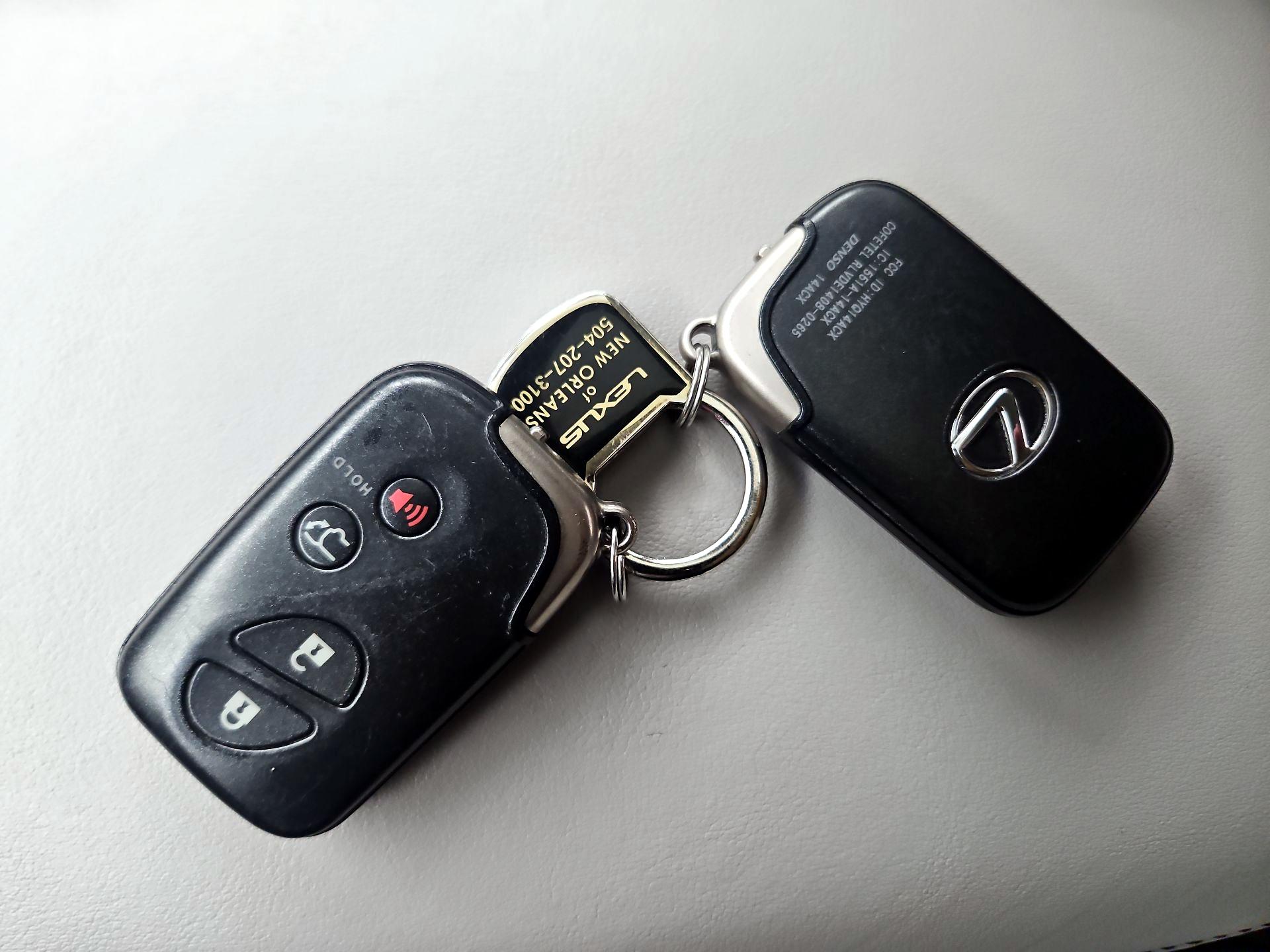 Thumbnail: 2015 Lexus RX - 18