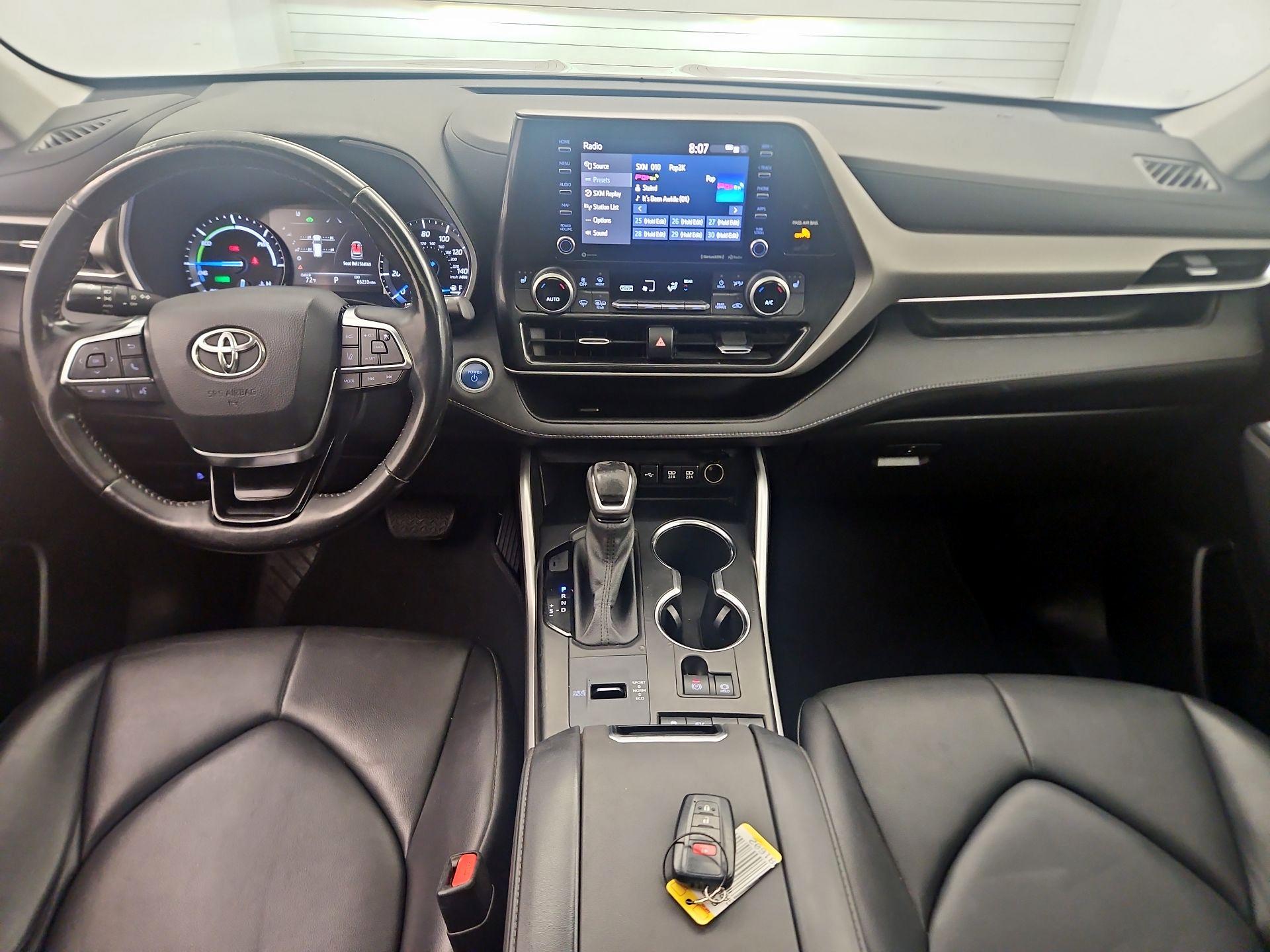 Thumbnail: 2021 Toyota Highlander - 9