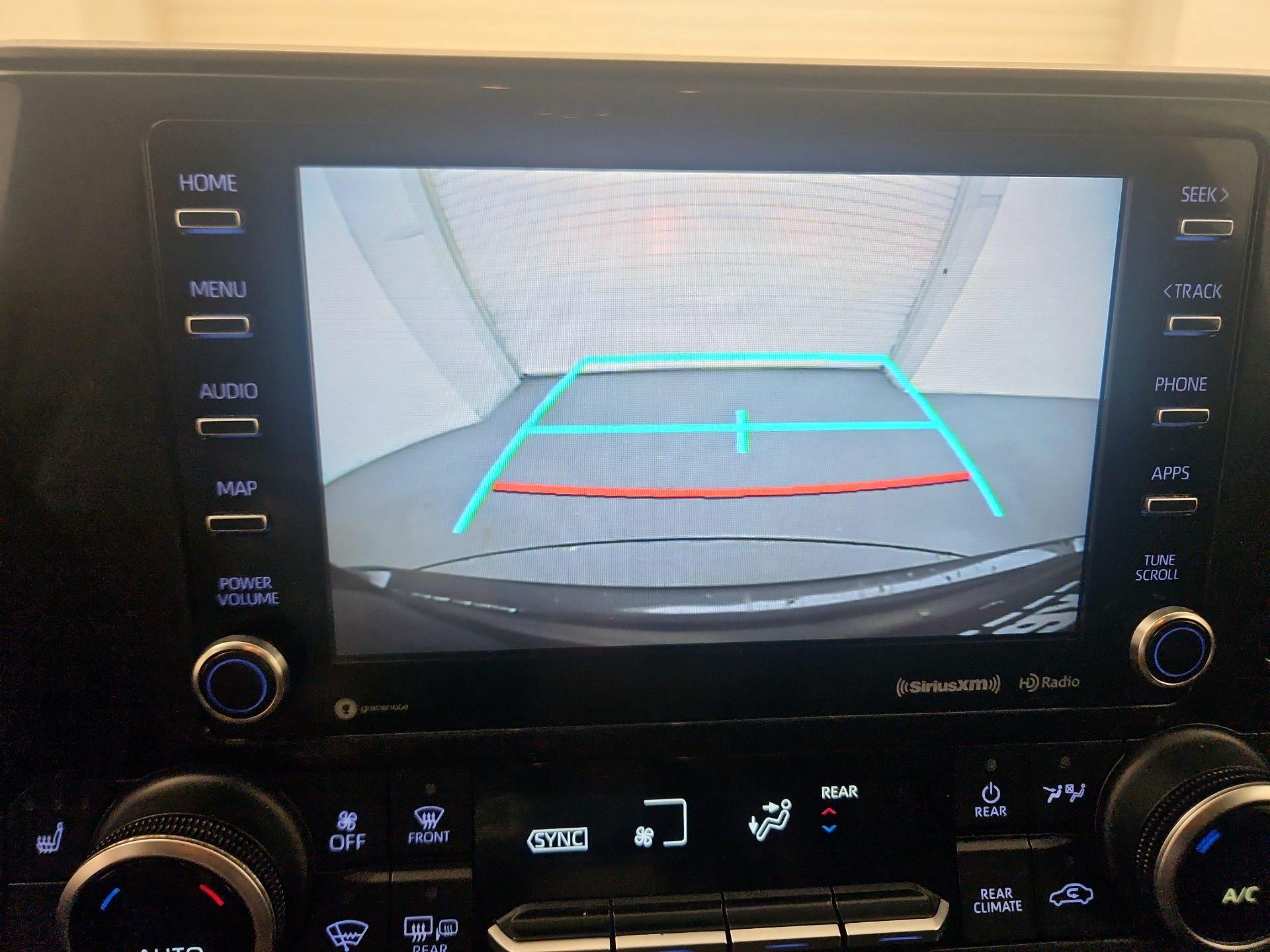 Thumbnail: 2021 Toyota Highlander - 14