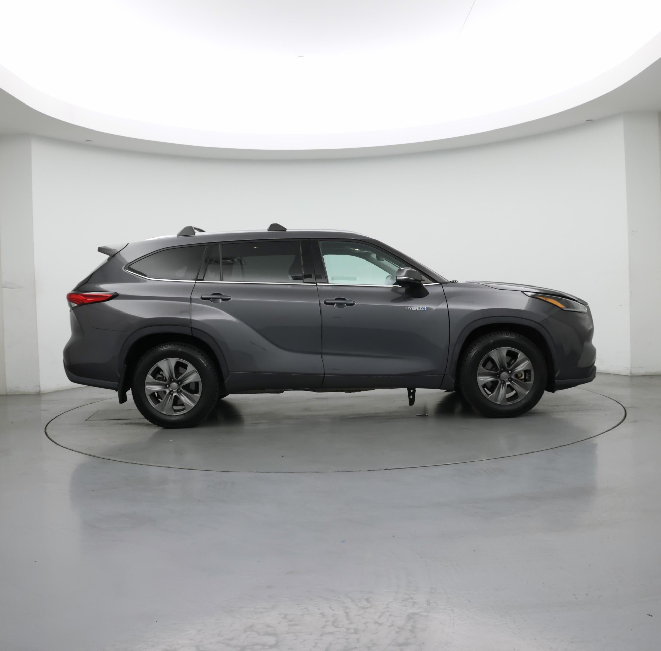 Thumbnail: 2021 Toyota Highlander - 7