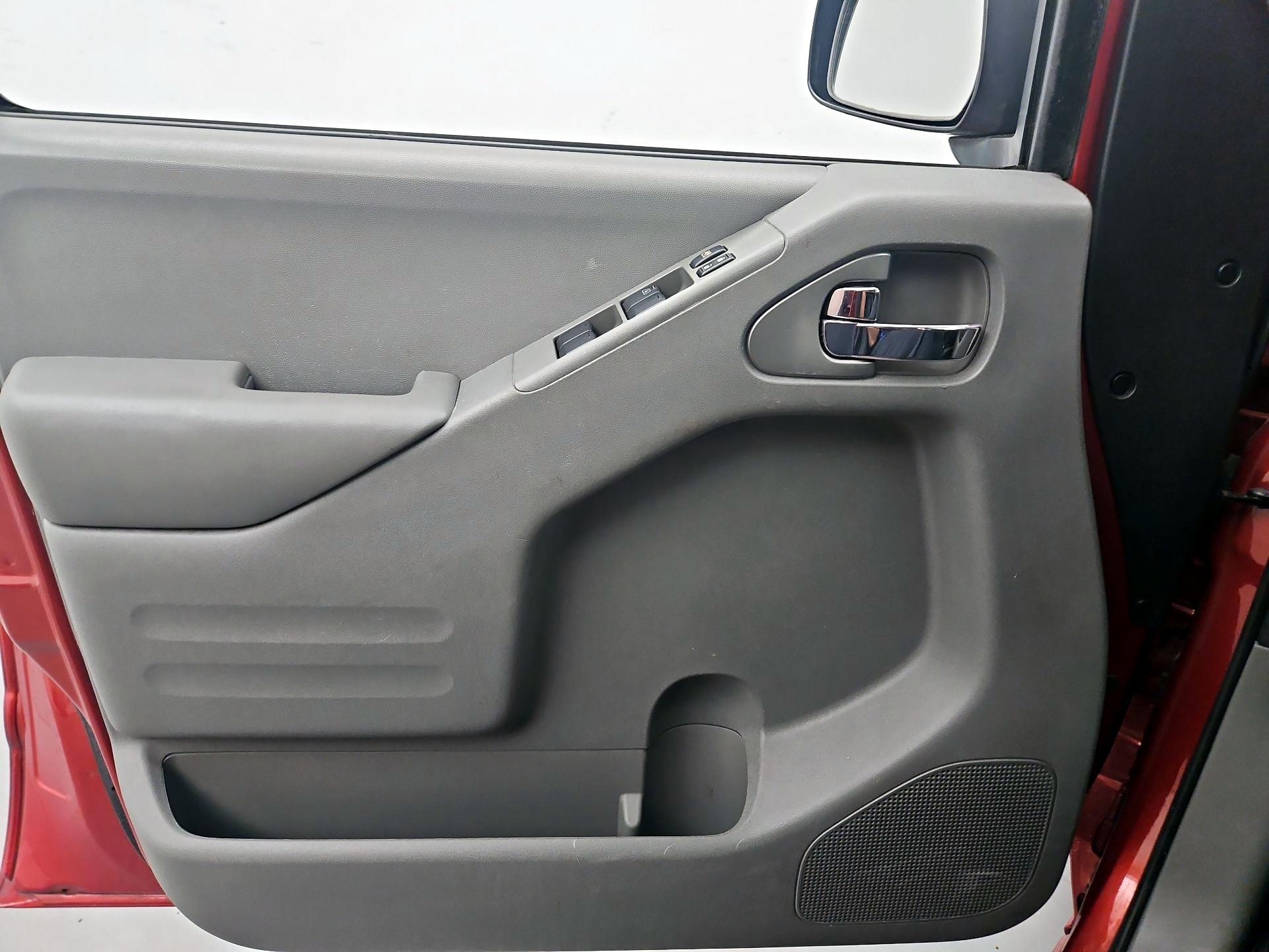 Thumbnail: 2016 Nissan Frontier - 12