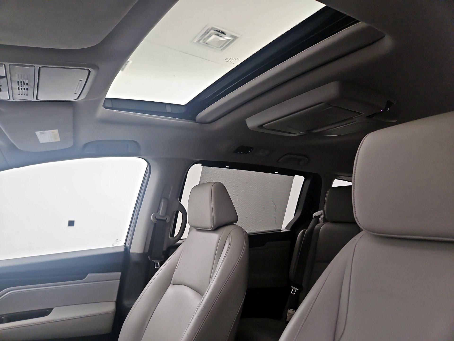 Thumbnail: 2020 Honda Odyssey - 18