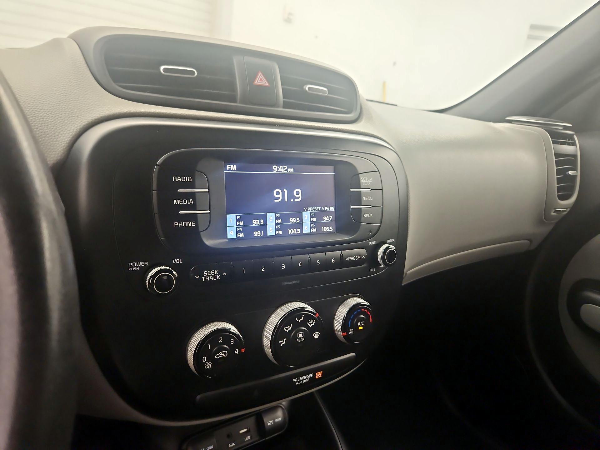 Thumbnail: 2018 Kia Soul - 14