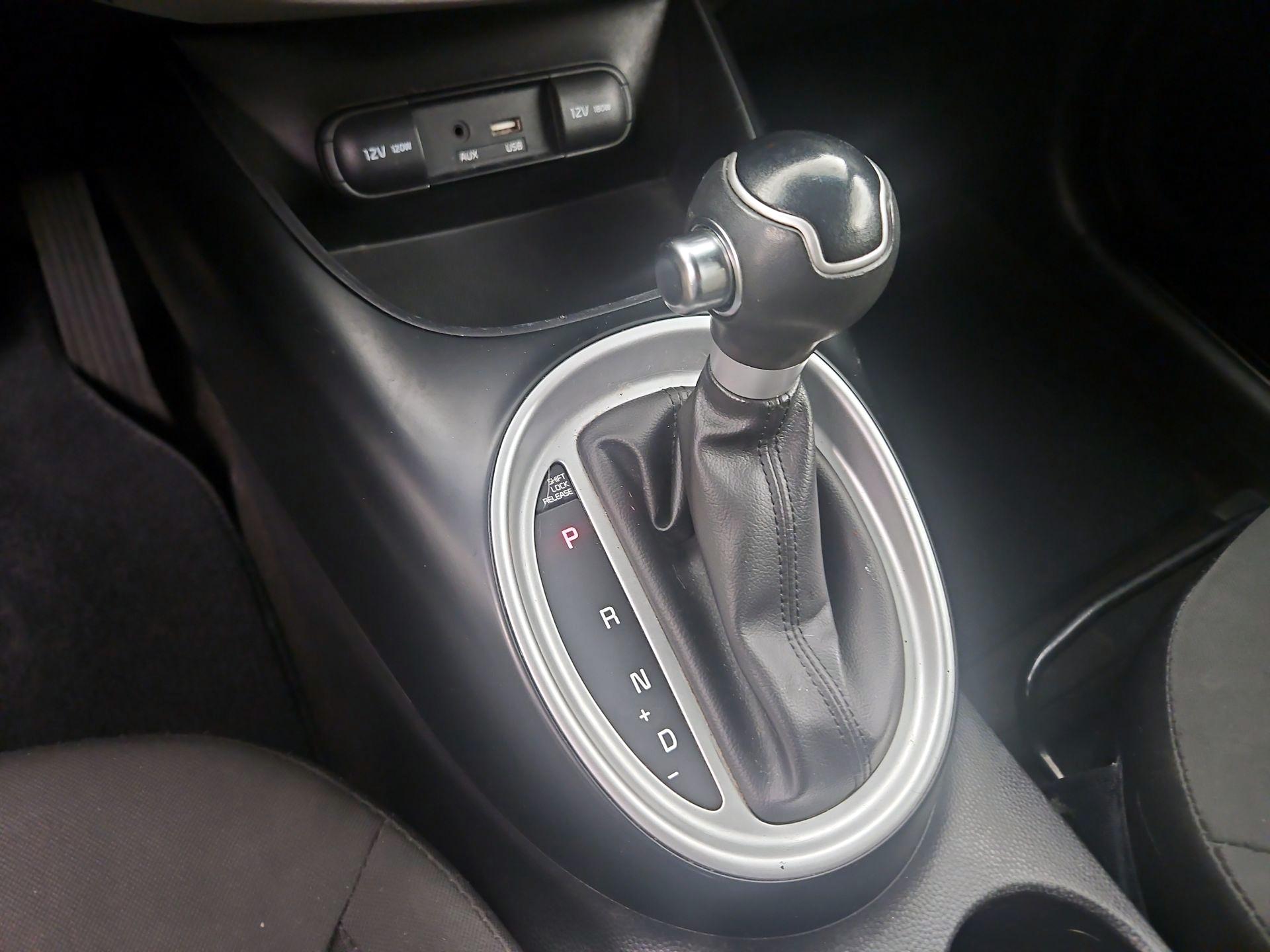 Thumbnail: 2018 Kia Soul - 16