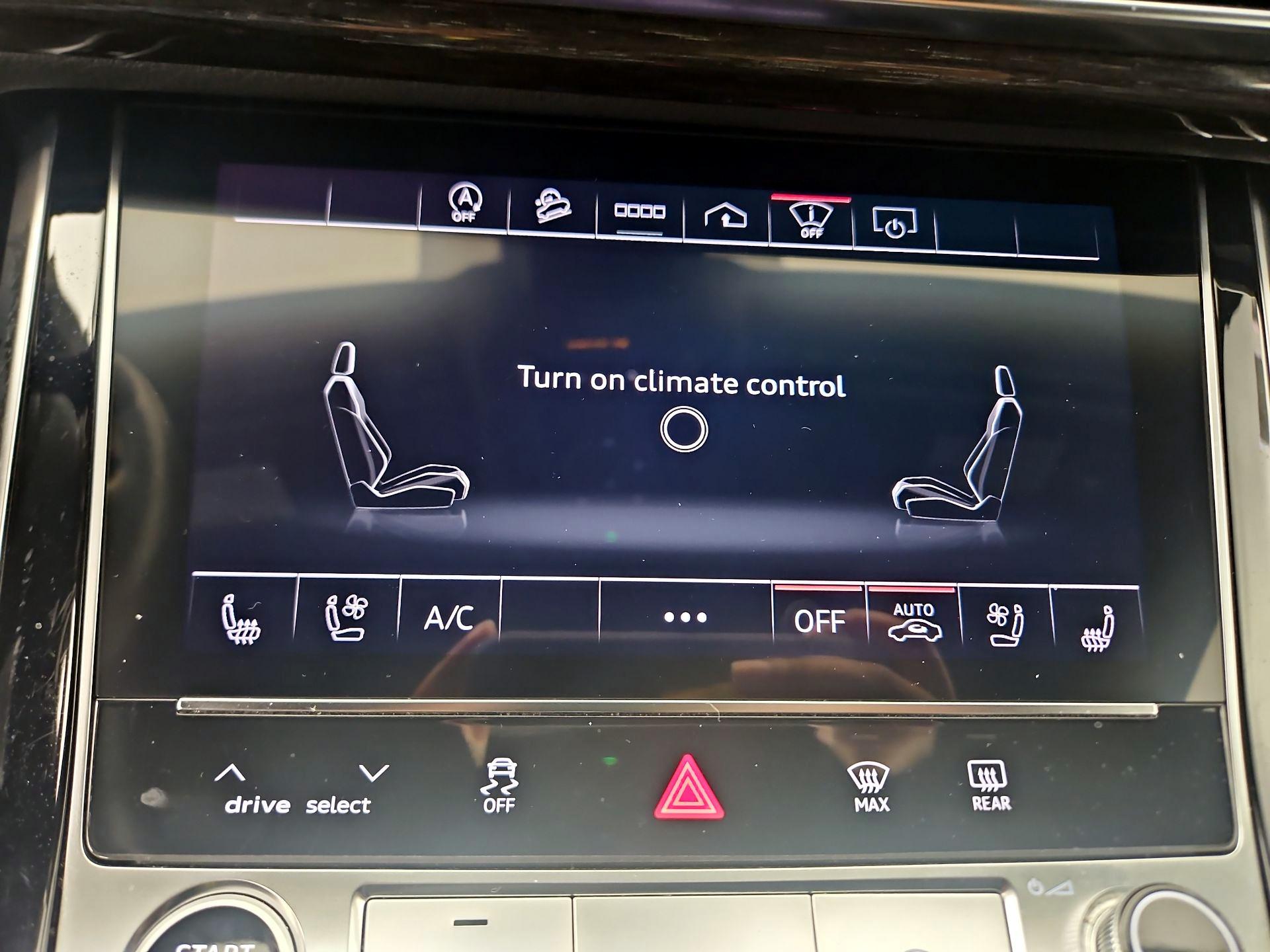 Thumbnail: 2022 Audi Q7 - 15