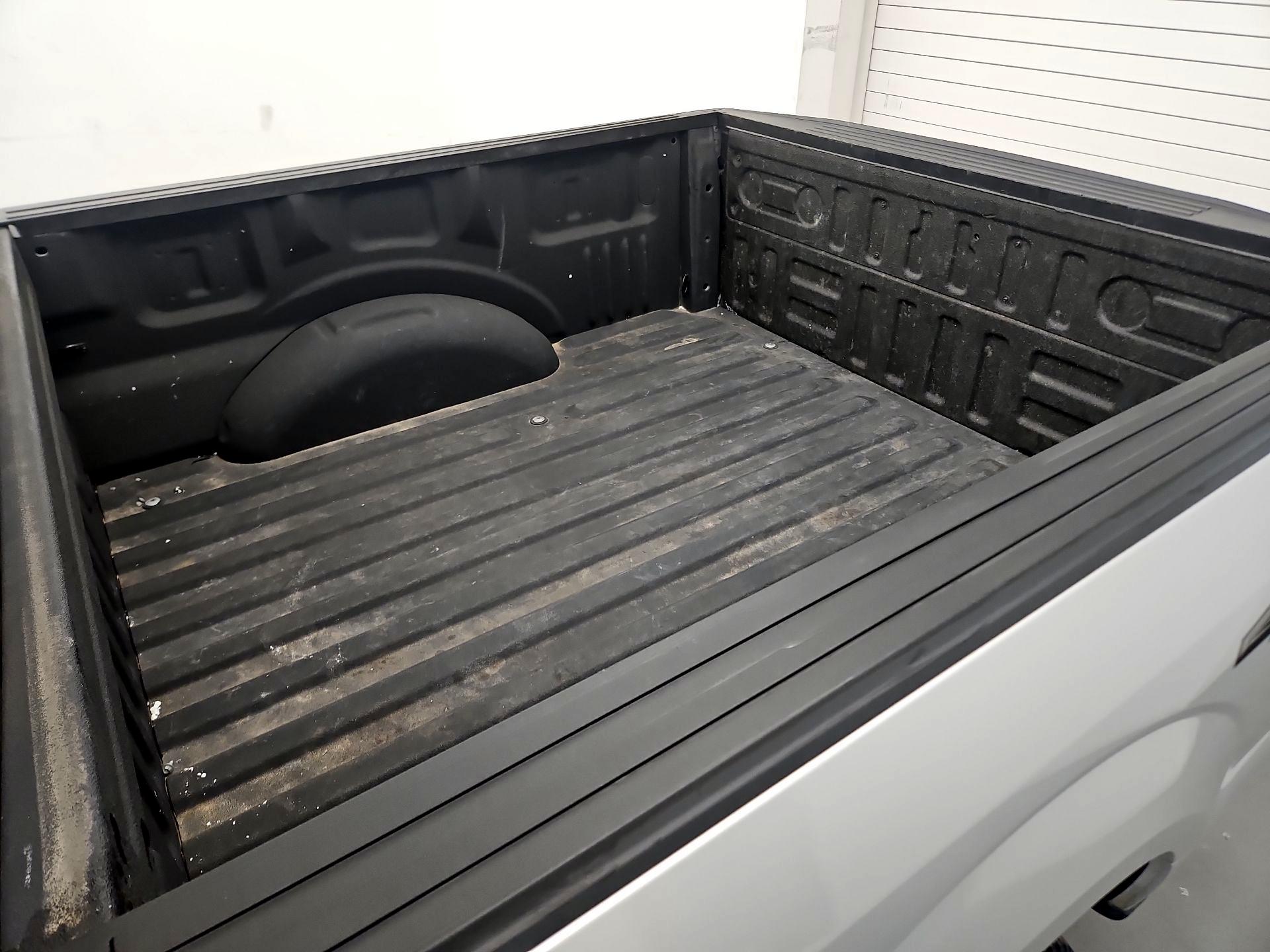 Thumbnail: 2019 Ford F-150 - 19