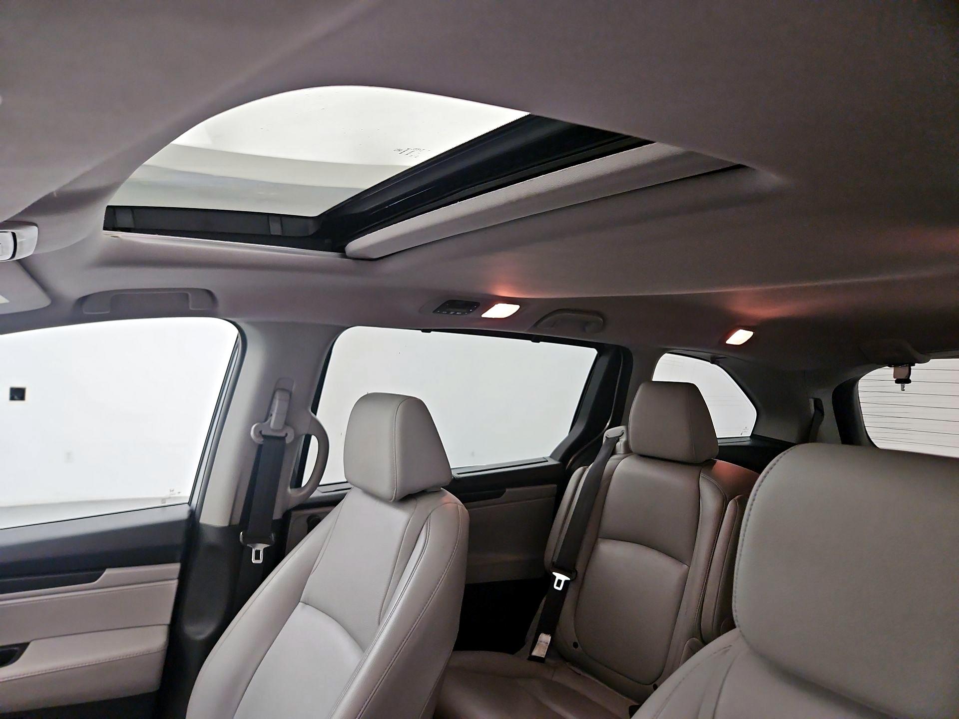 Thumbnail: 2018 Honda Odyssey - 18