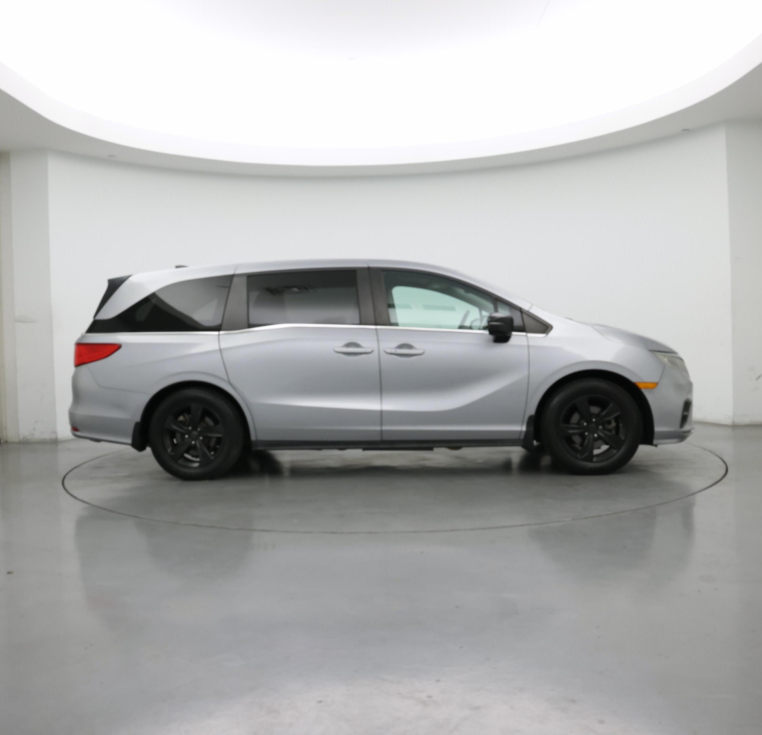 Thumbnail: 2018 Honda Odyssey - 7