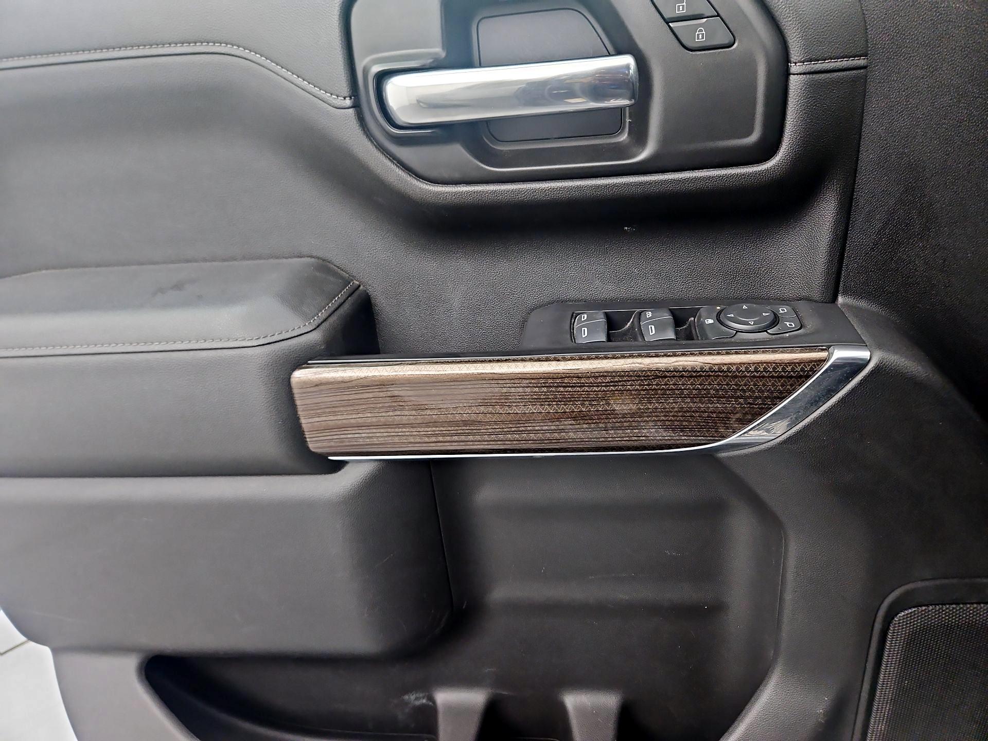 Thumbnail: 2020 Chevrolet Silverado 1500 - 12