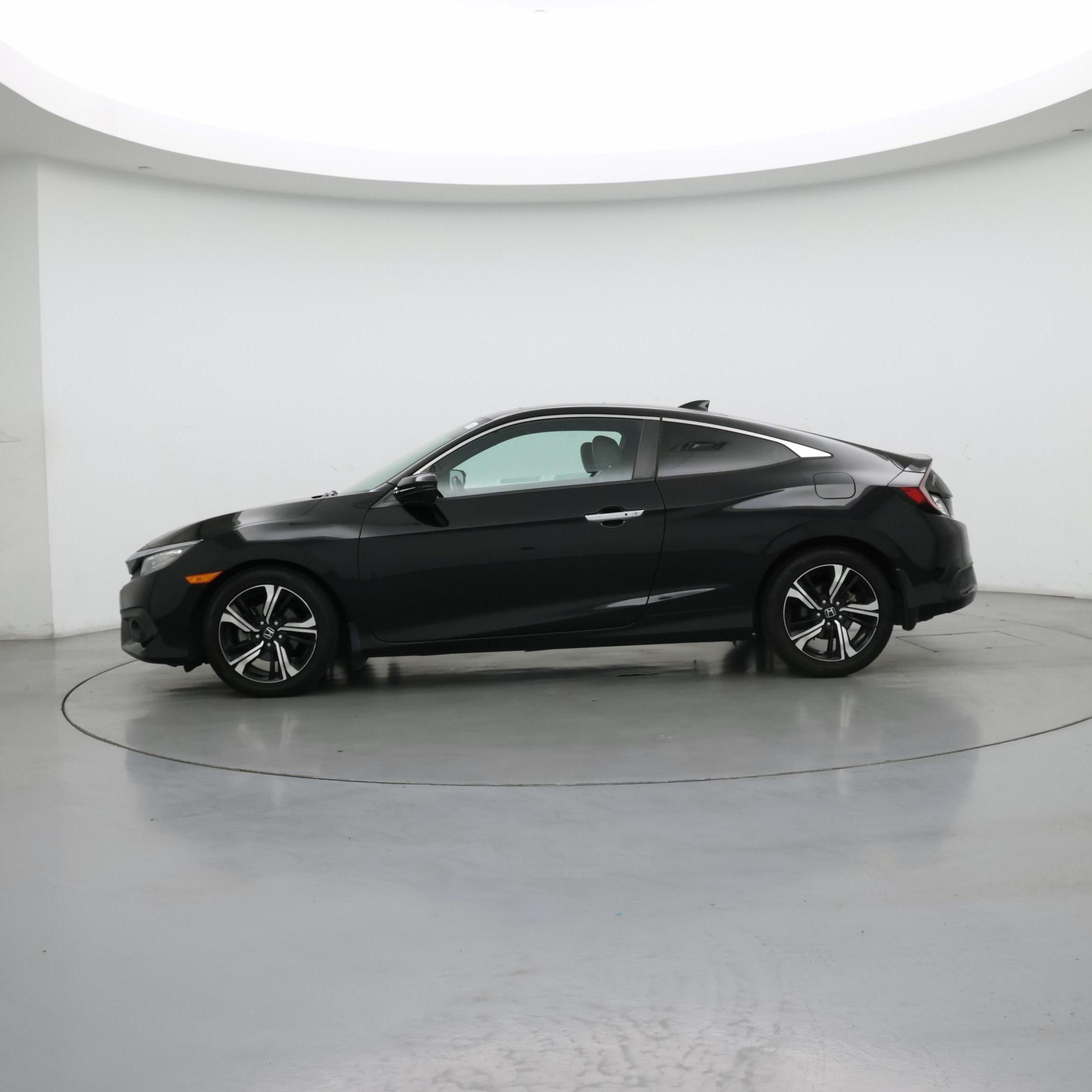 Thumbnail: 2017 Honda Civic - 3