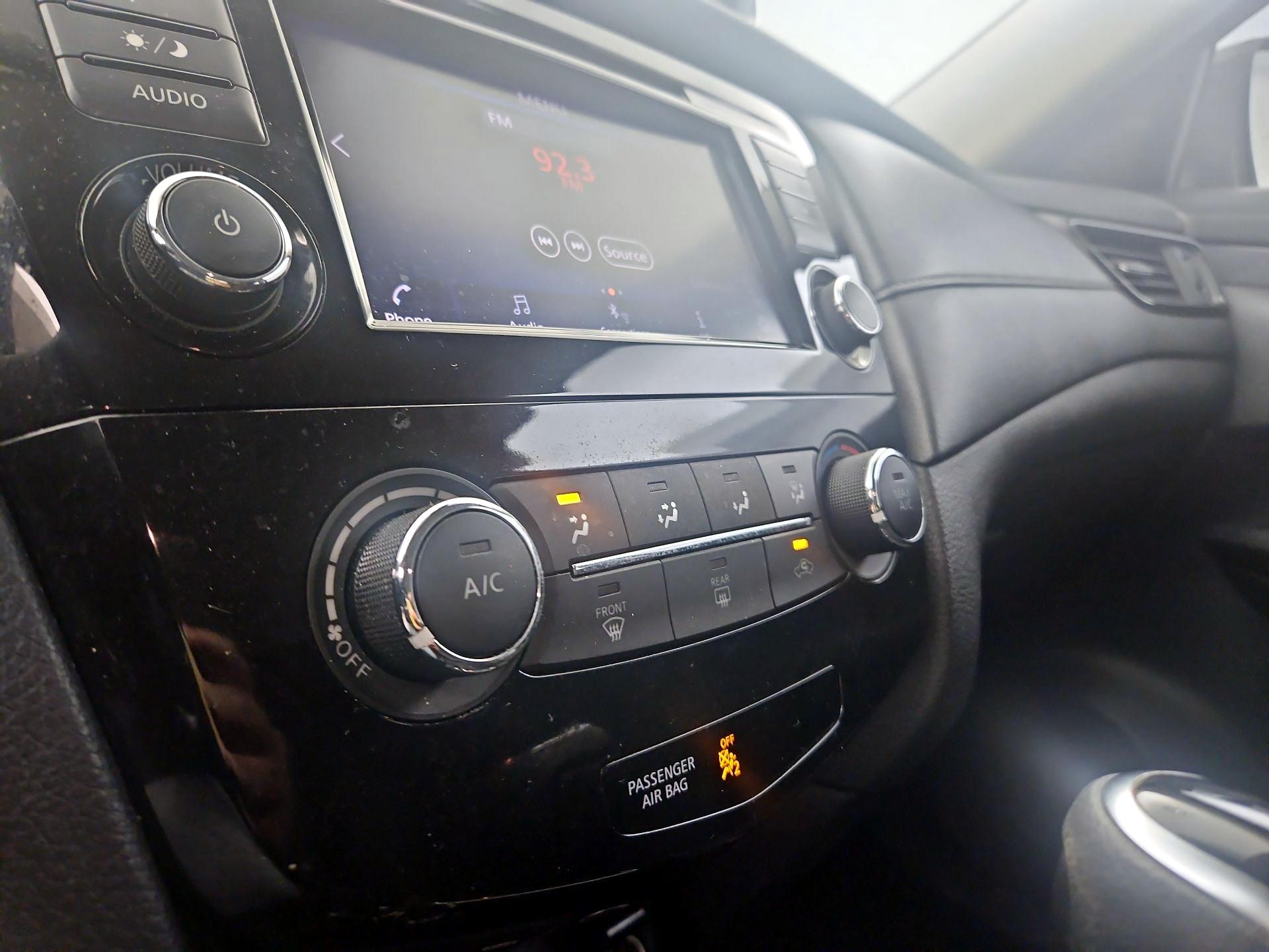 Thumbnail: 2020 Nissan Rogue - 15