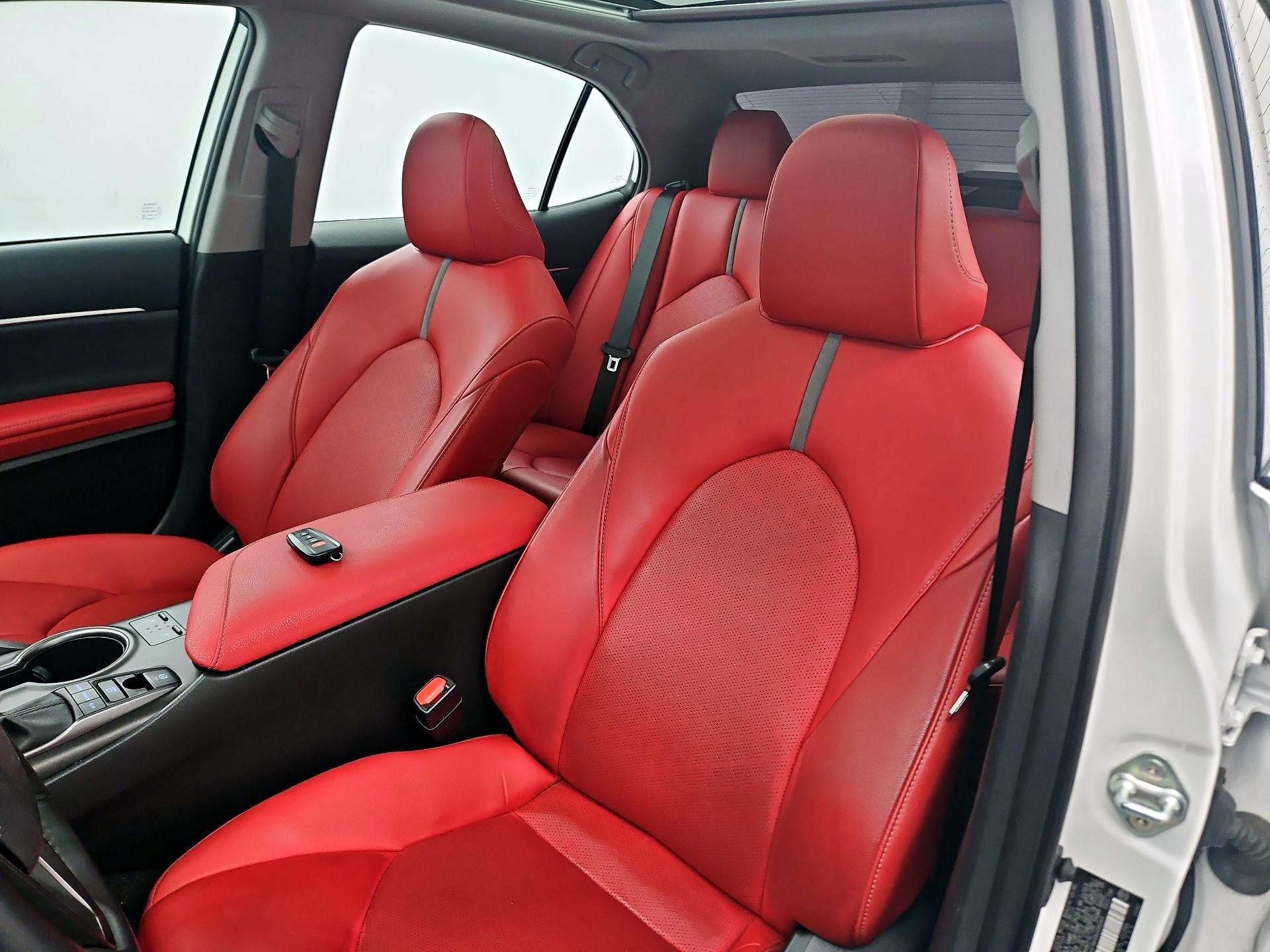 Thumbnail: 2022 Toyota Camry - 11