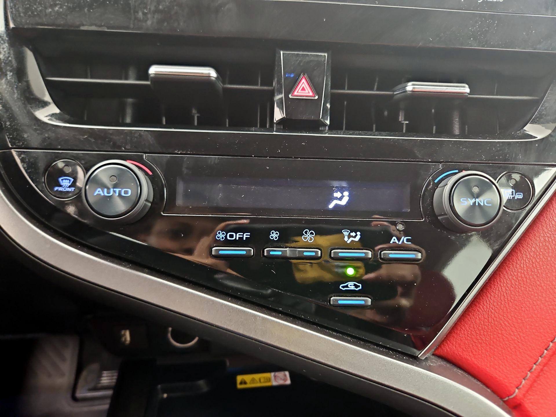 Thumbnail: 2022 Toyota Camry - 15