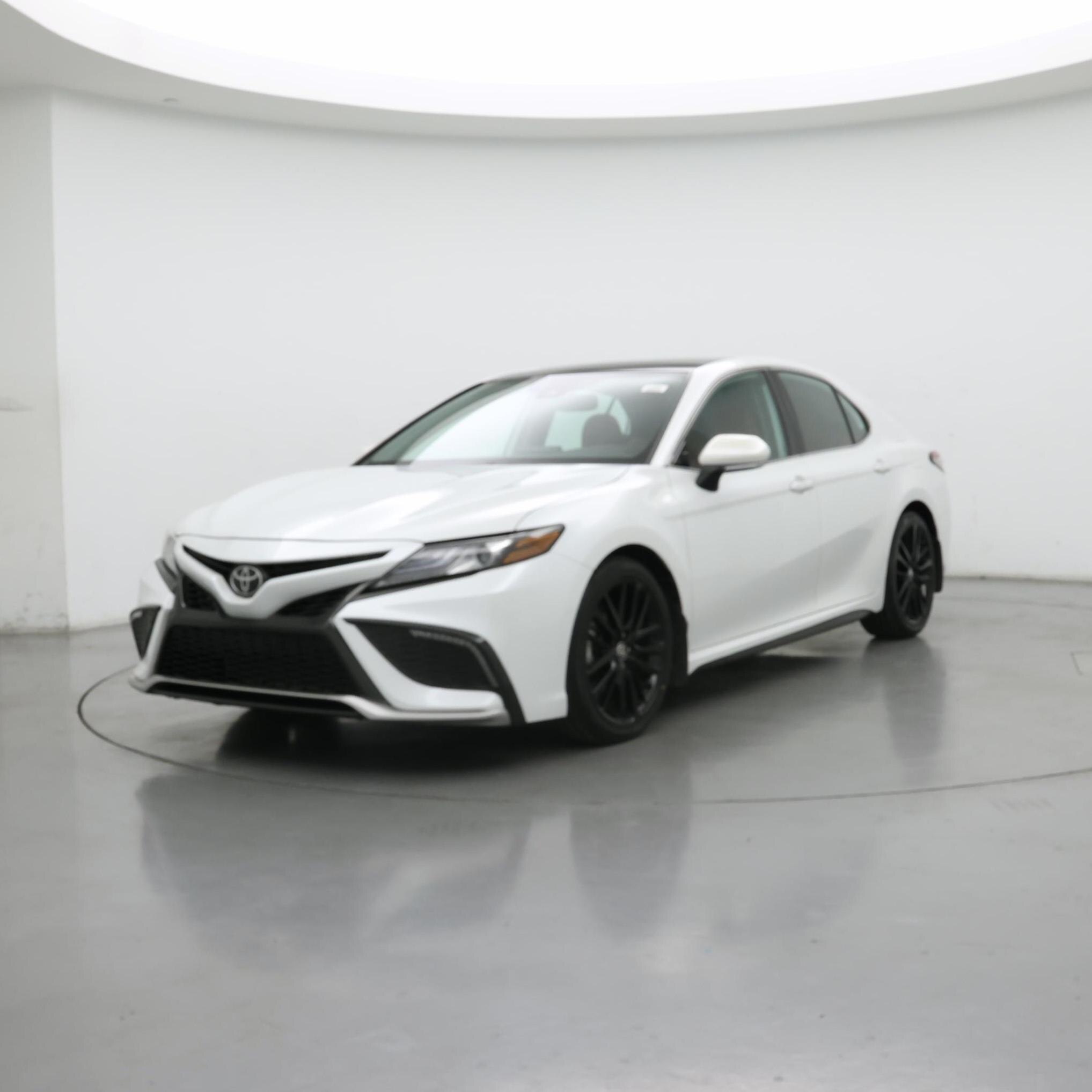 Thumbnail: 2022 Toyota Camry - 4