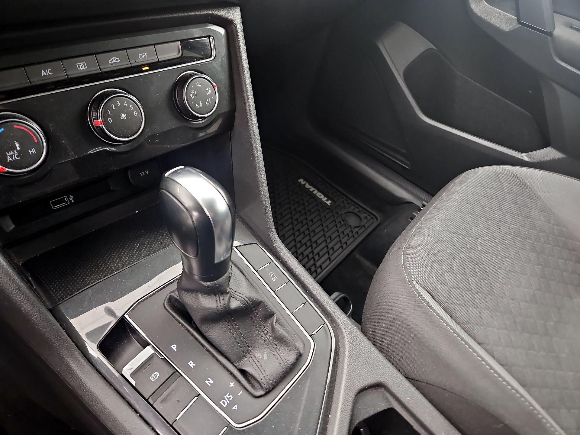 Thumbnail: 2019 Volkswagen Tiguan - 15