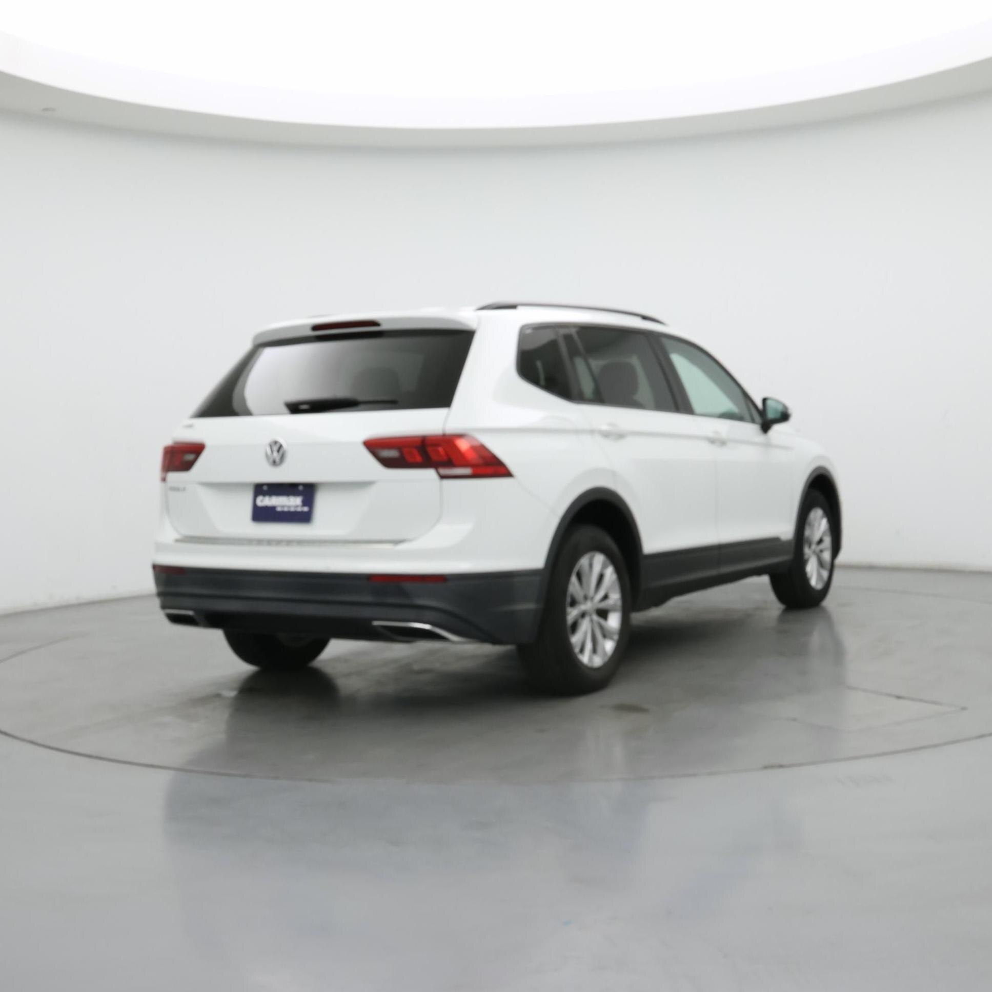 Thumbnail: 2019 Volkswagen Tiguan - 8