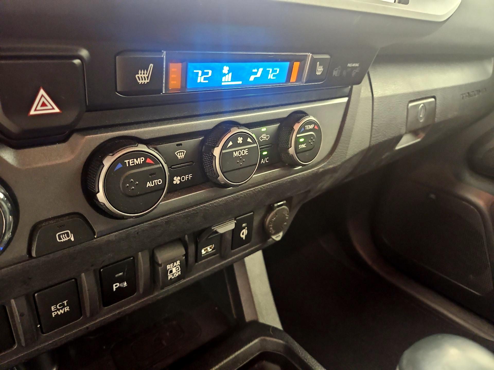 Thumbnail: 2022 Toyota Tacoma - 16