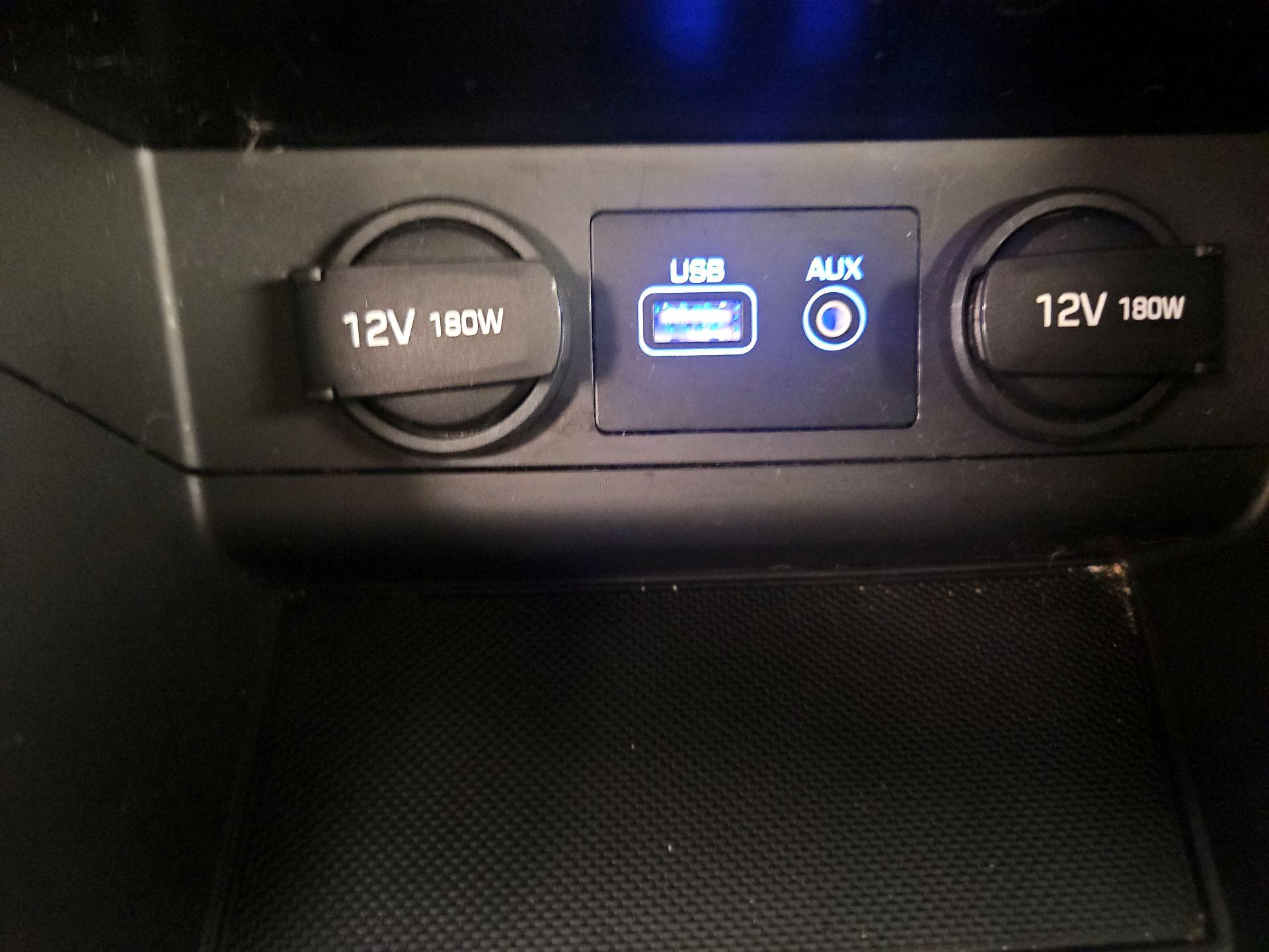 Thumbnail: 2015 Hyundai Sonata - 18