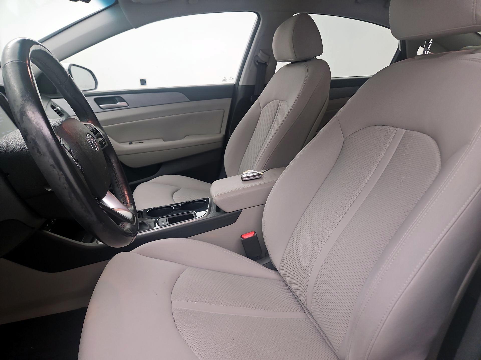 Thumbnail: 2019 Hyundai Sonata - 11