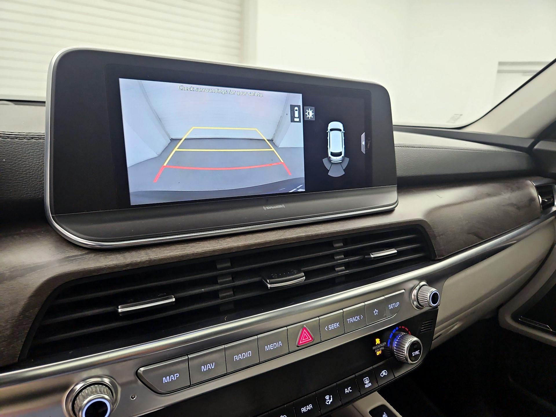 Thumbnail: 2020 Kia Telluride - 14