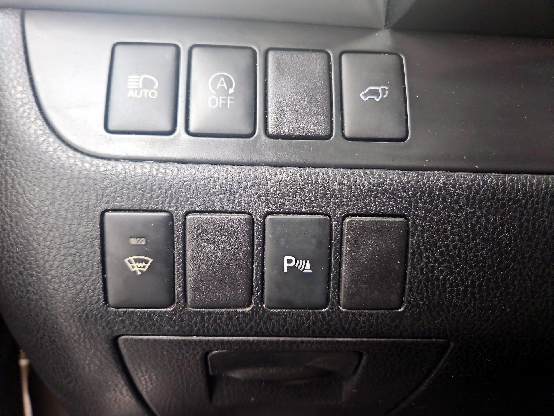 Thumbnail: 2019 Toyota Highlander - 13