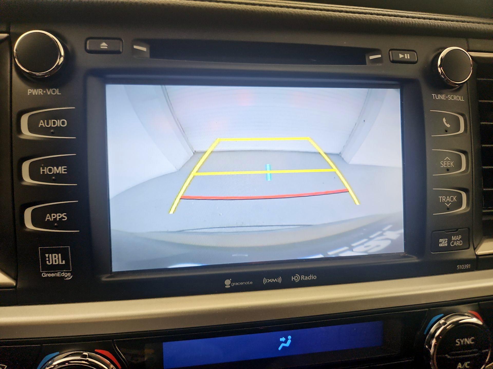 Thumbnail: 2019 Toyota Highlander - 14